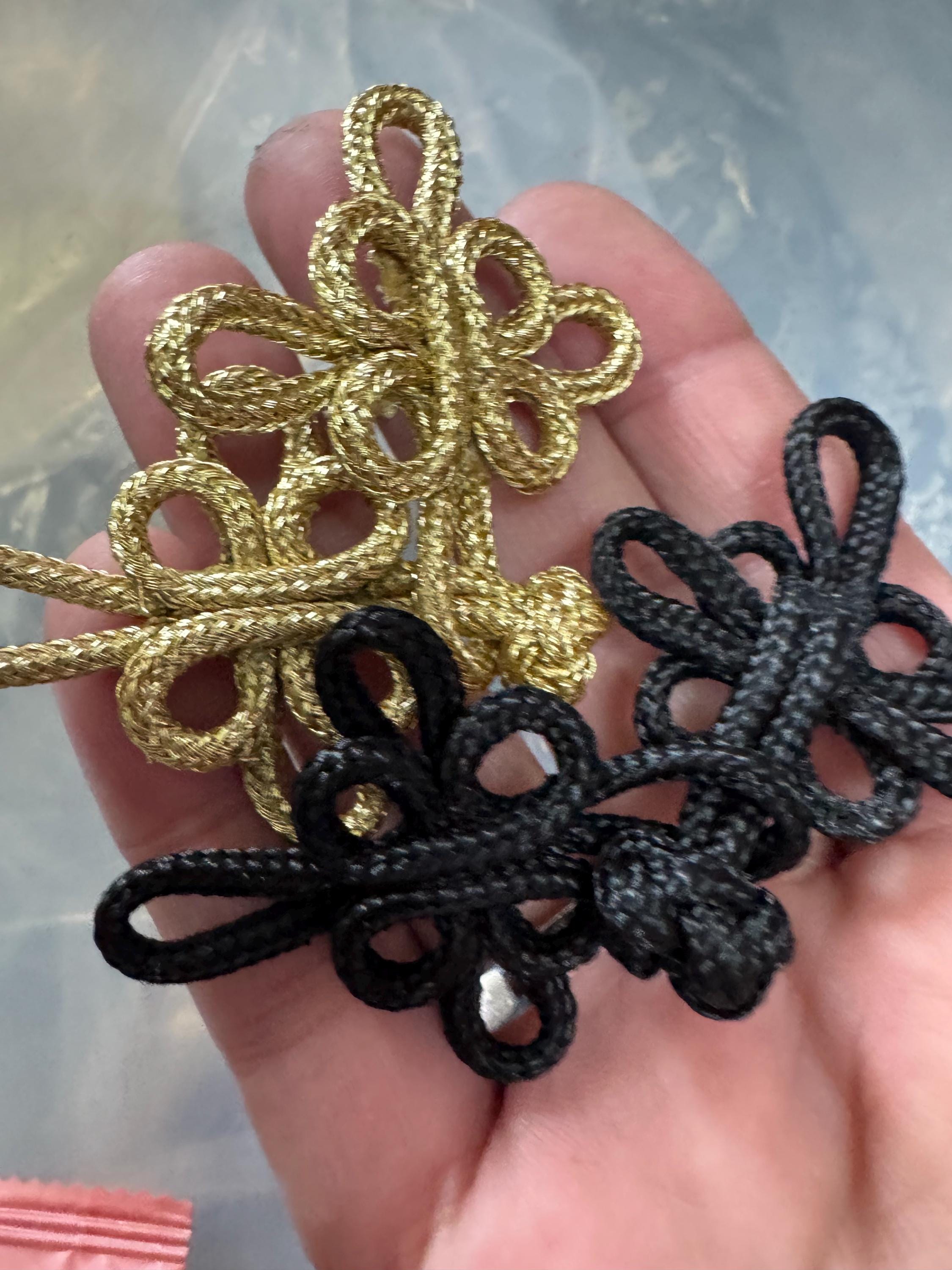 1 x Chinese knot buttons, frog closures,  cheongsam fasteners,  gold