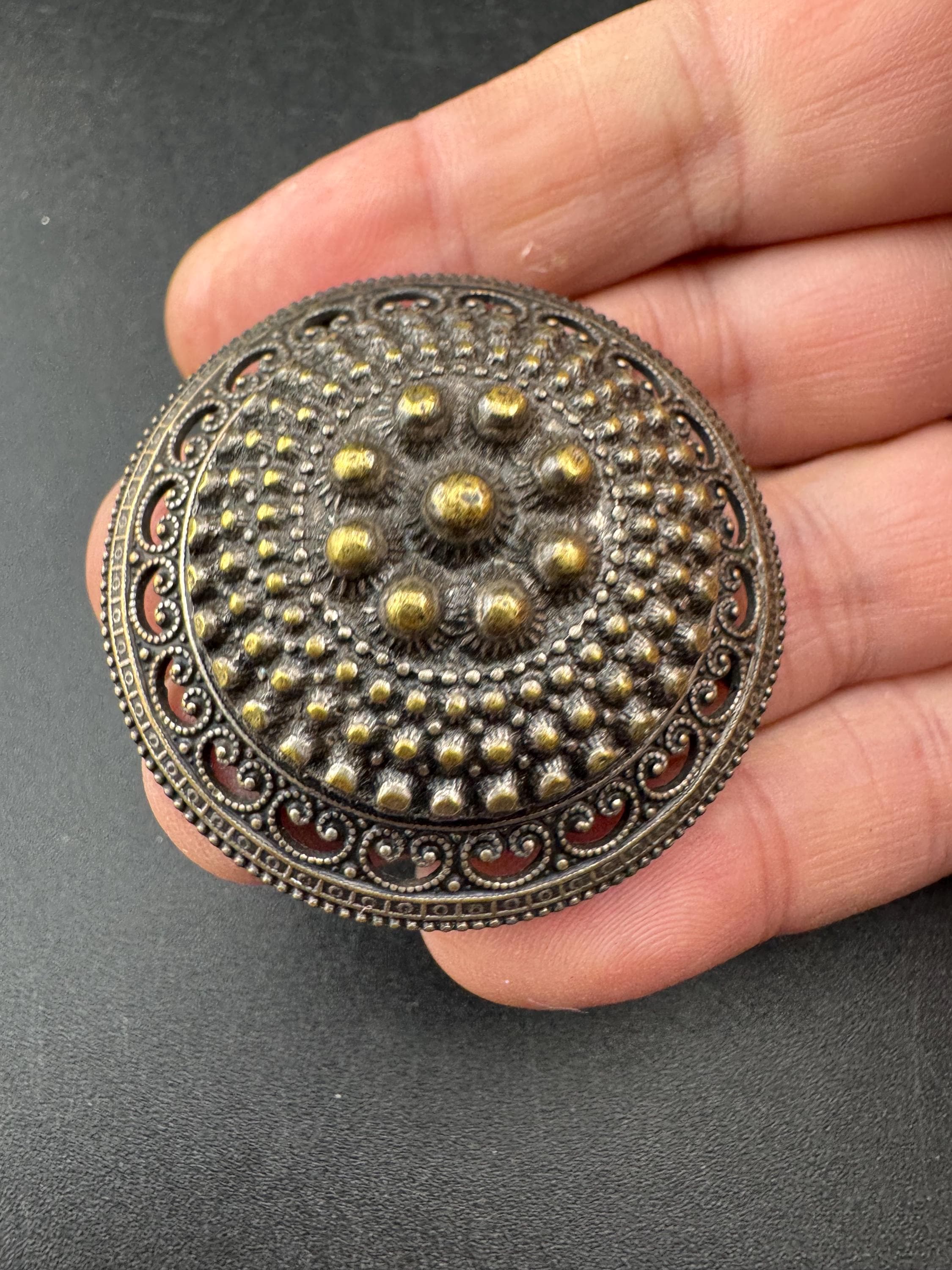 Vintage round etruscan domed bullseye cannetille Brooch, dark gold tone