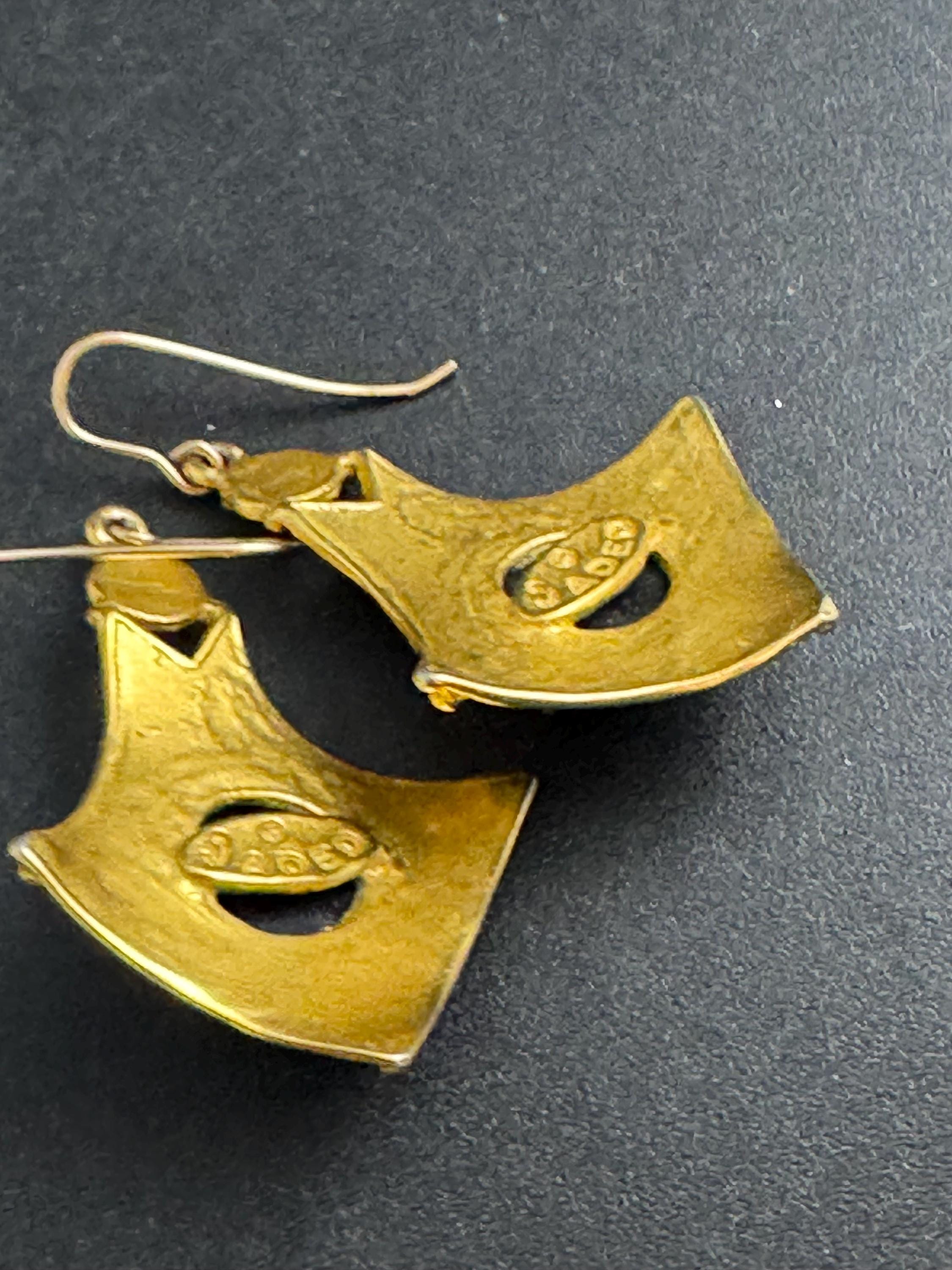 JADED NY Matt gold black cabochon drop earrings, Etruscan style pierced