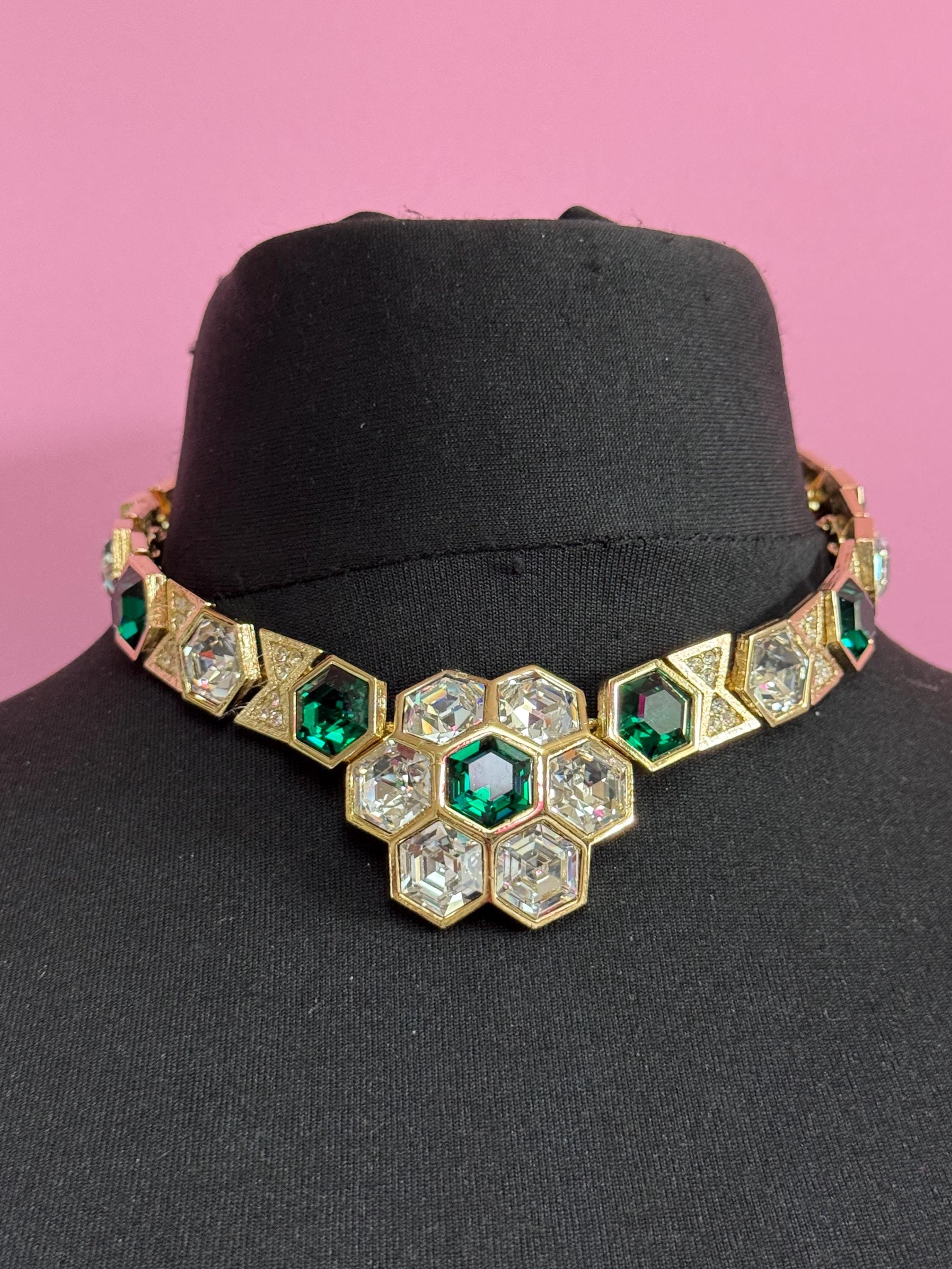 Vintage Swarovski Crystal Choker: emerald green Rhinestone Gold Tone Necklace