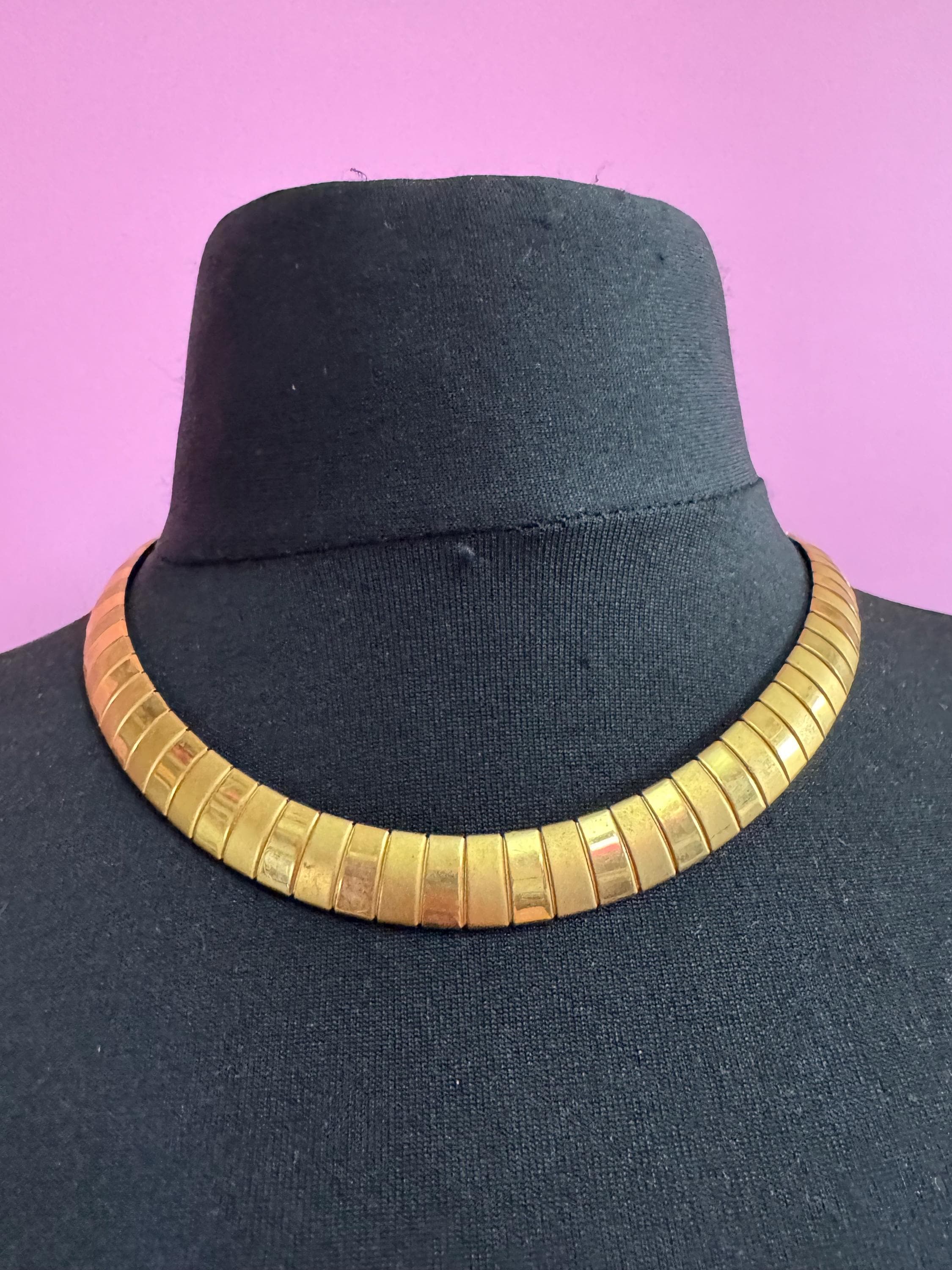 Two tone gold omega choker necklace , vintage 46cm