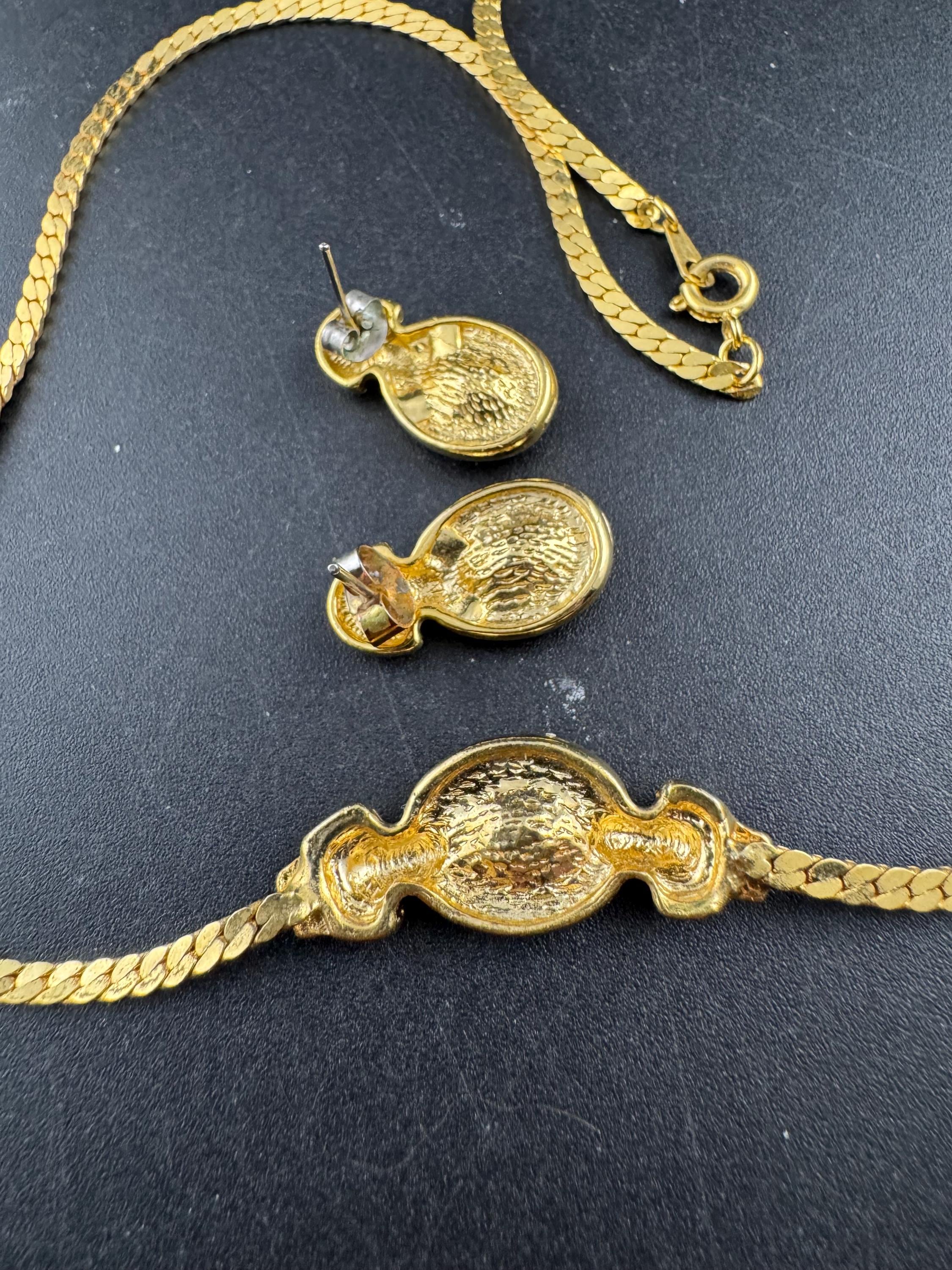 Vintage gold sapphire crystal pendant chain necklace and matching pierced earrings