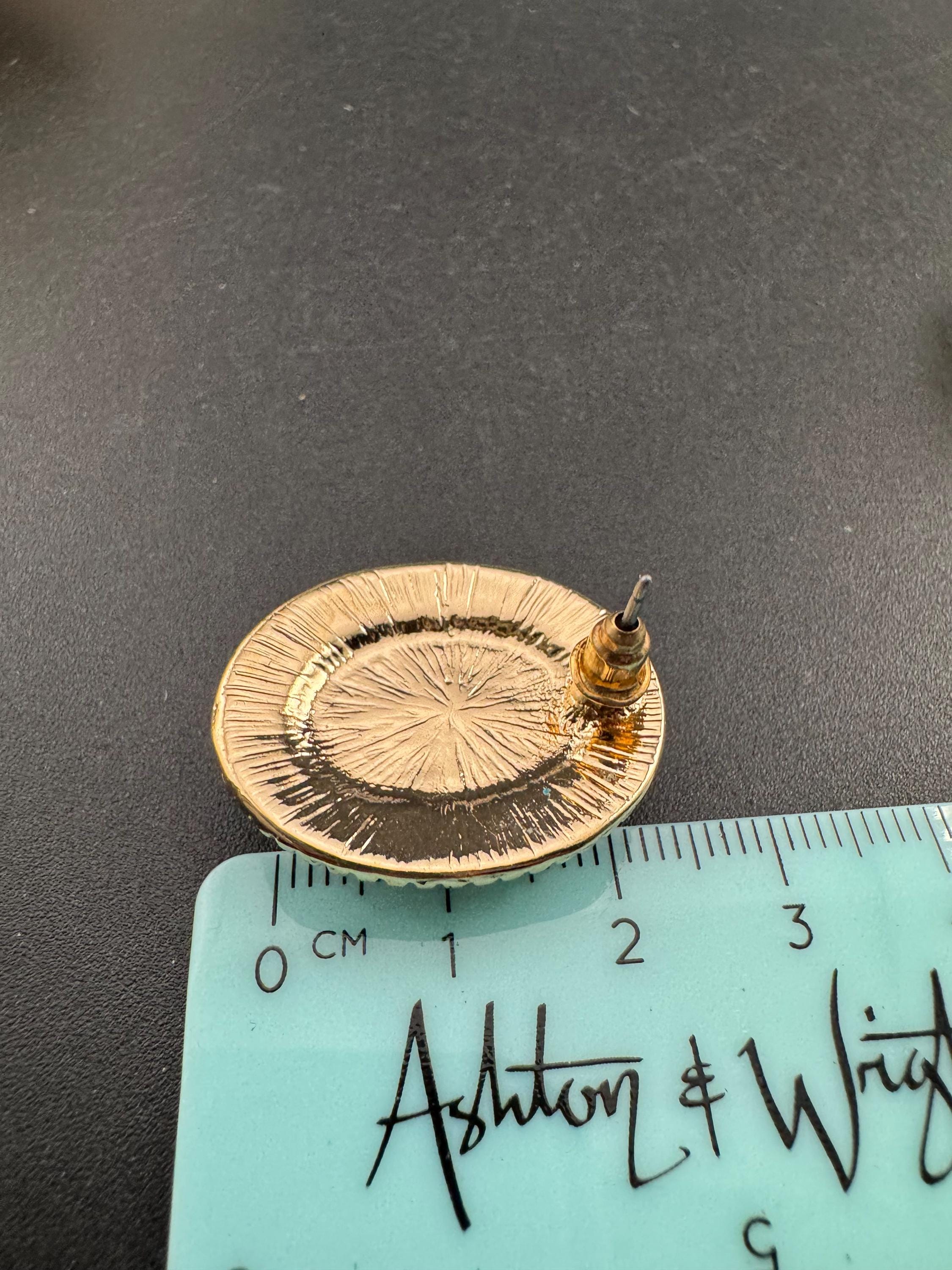 Classic Crystal and pearl oval stud earrings for pierced ears, 2.5cm y2K