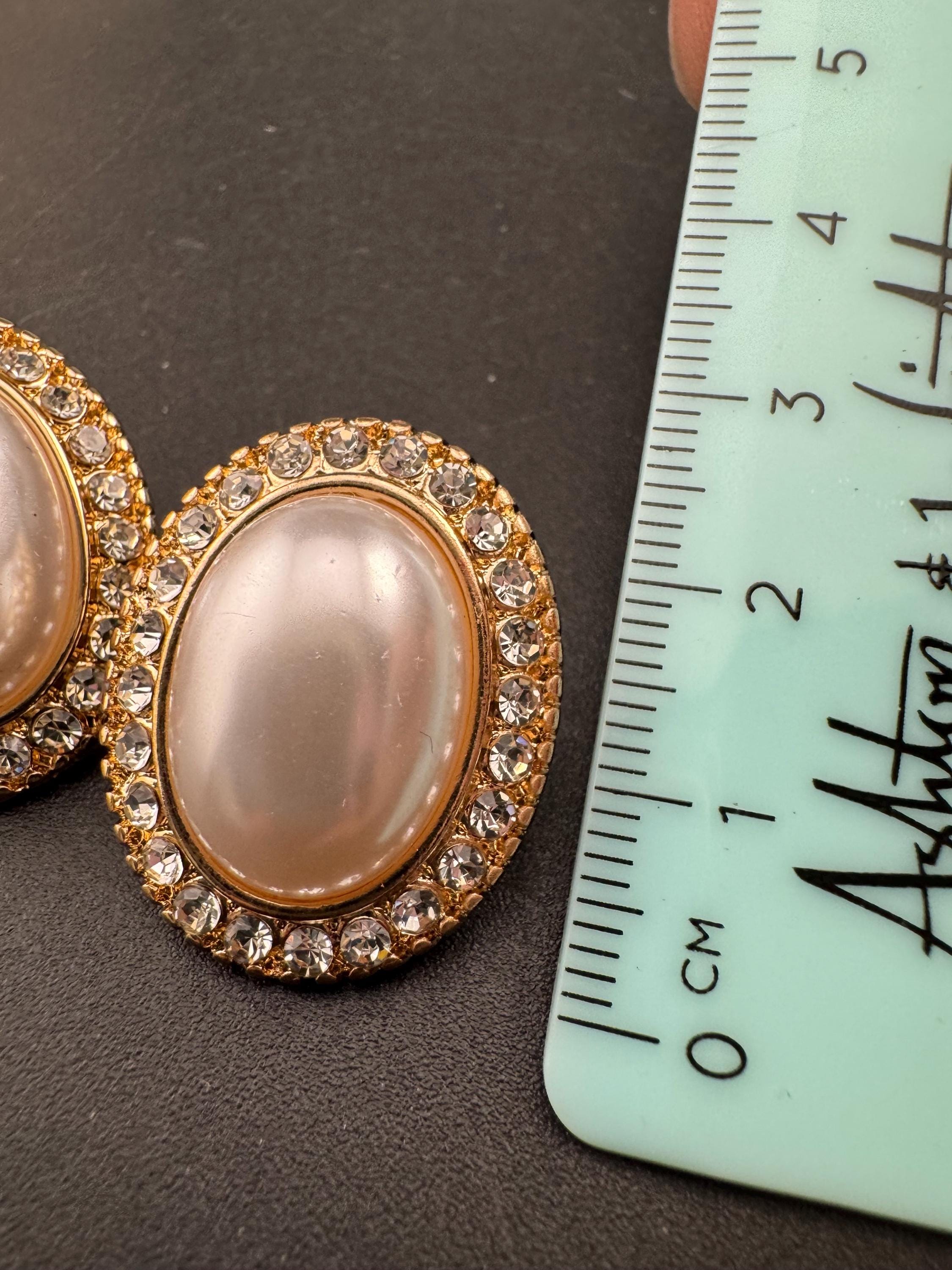 Classic Crystal and pearl oval stud earrings for pierced ears, 2.5cm y2K