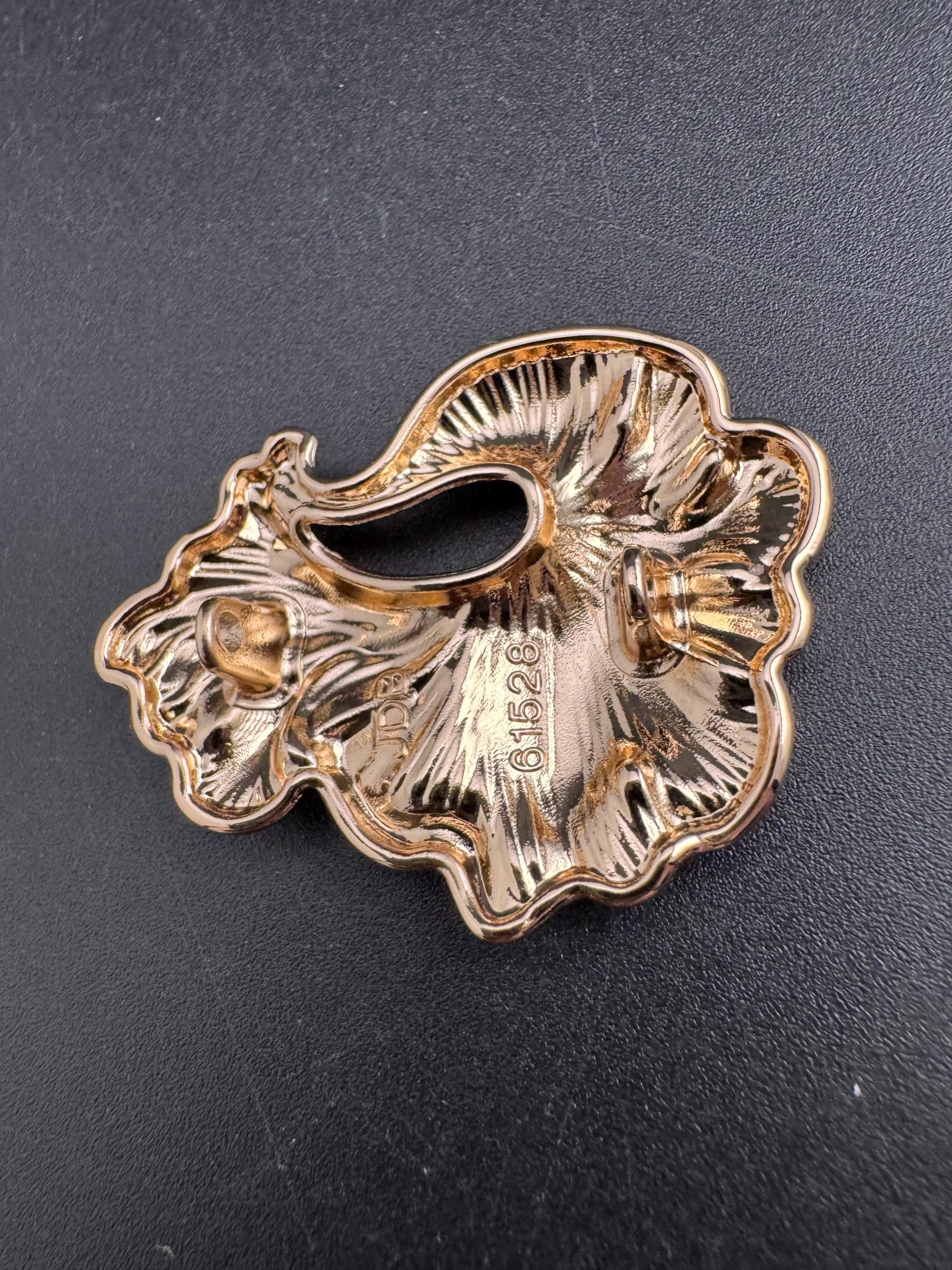 Oversized gold feature button 44mm, one piece double shank