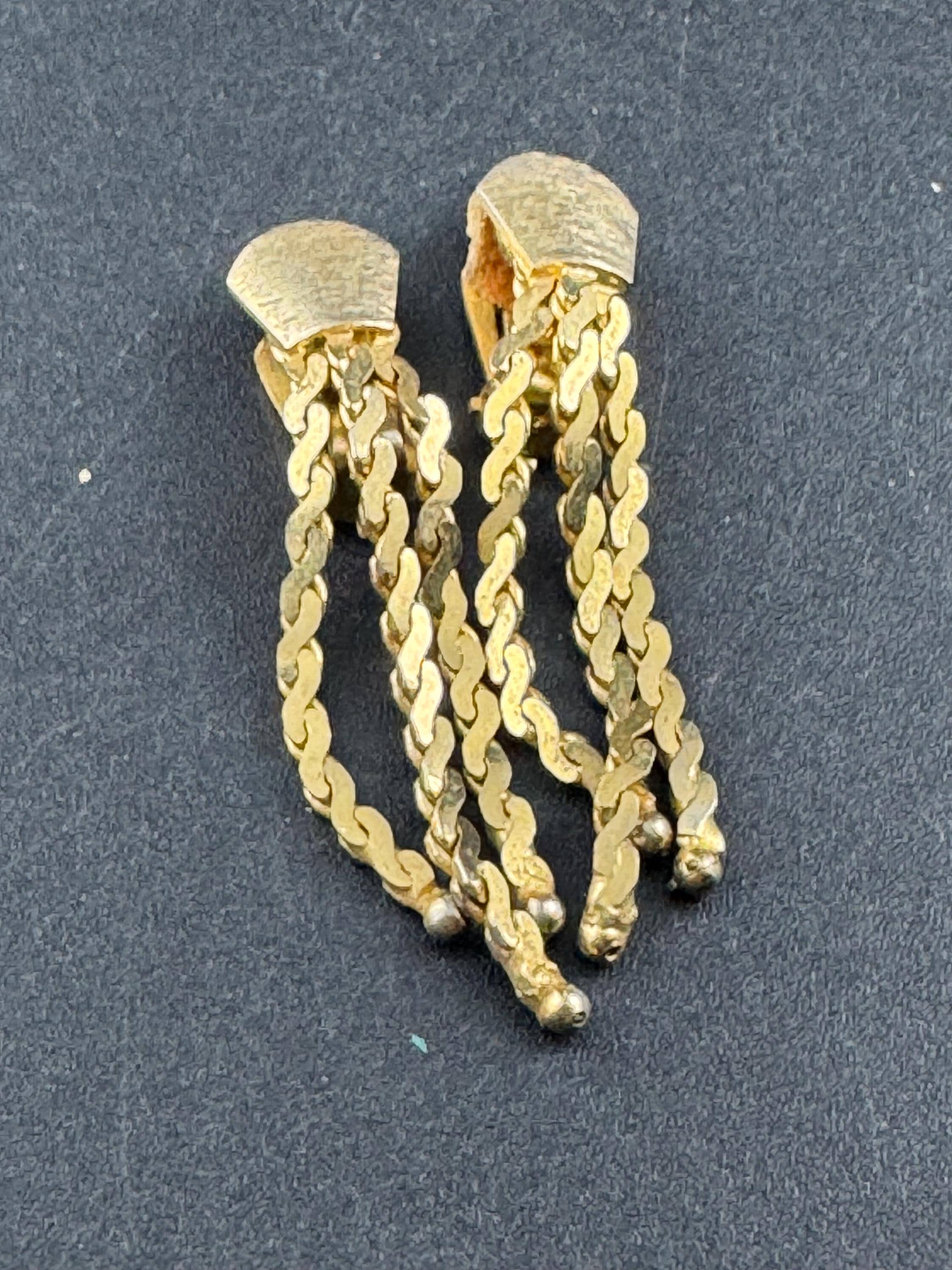 4.5cm Vintage serpentine chain tassel clip on earrings, brushed gold tone