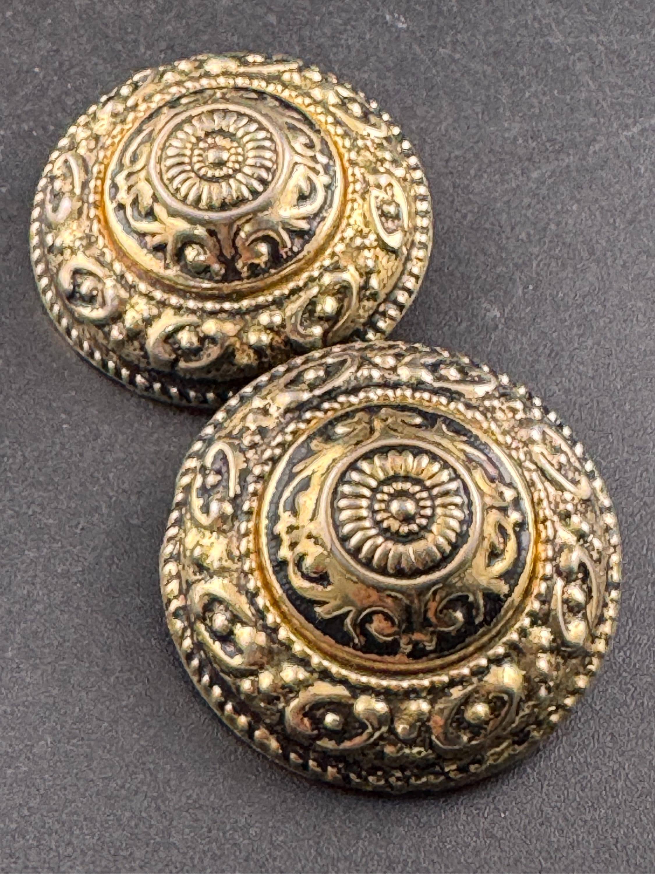 Vintage oversized 4cm gold metal Etruscan domed big clip on earrings, 1980s
