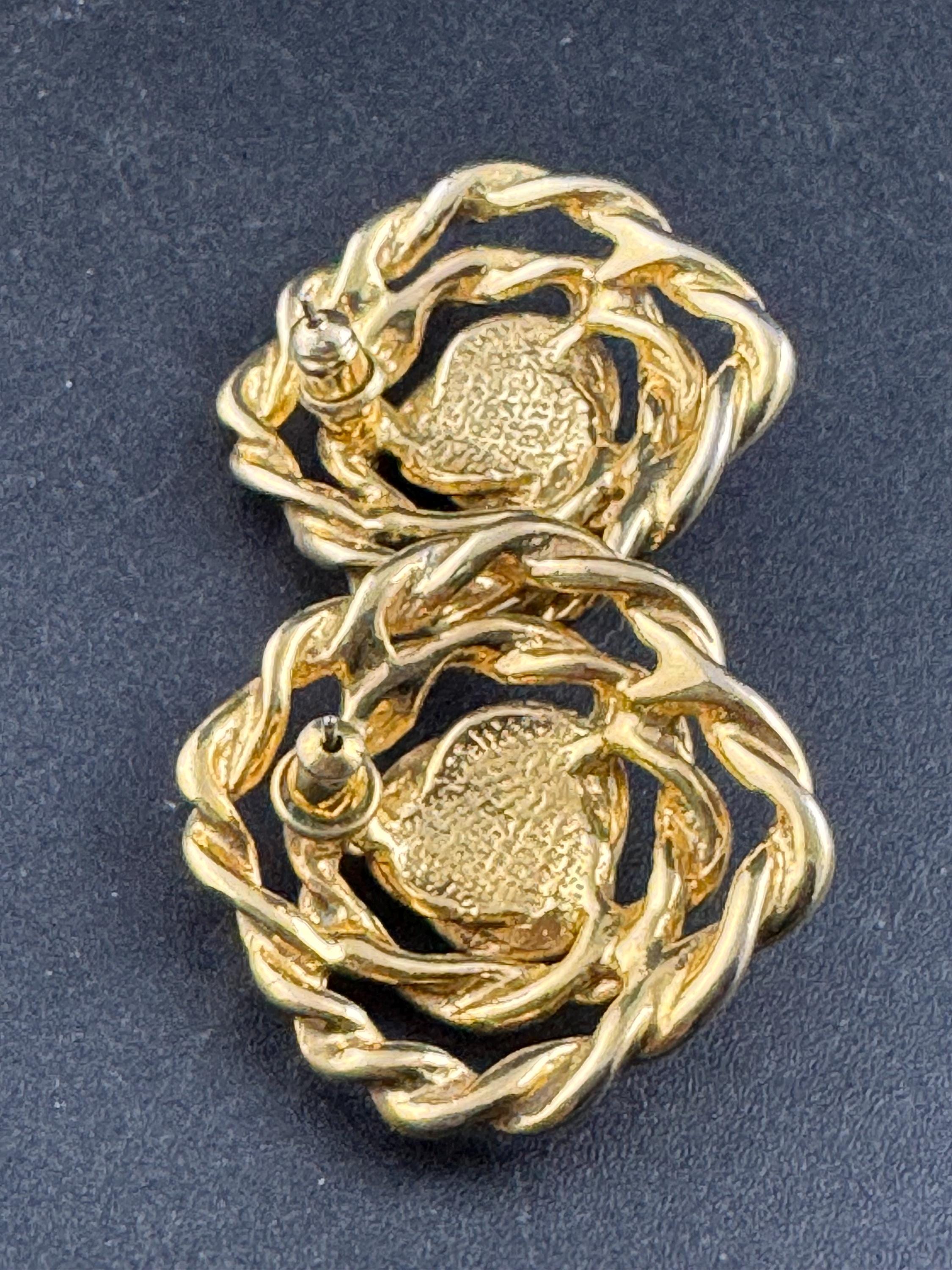 Vintage gold tone rope twist swirl  stud earrings for pierced ears