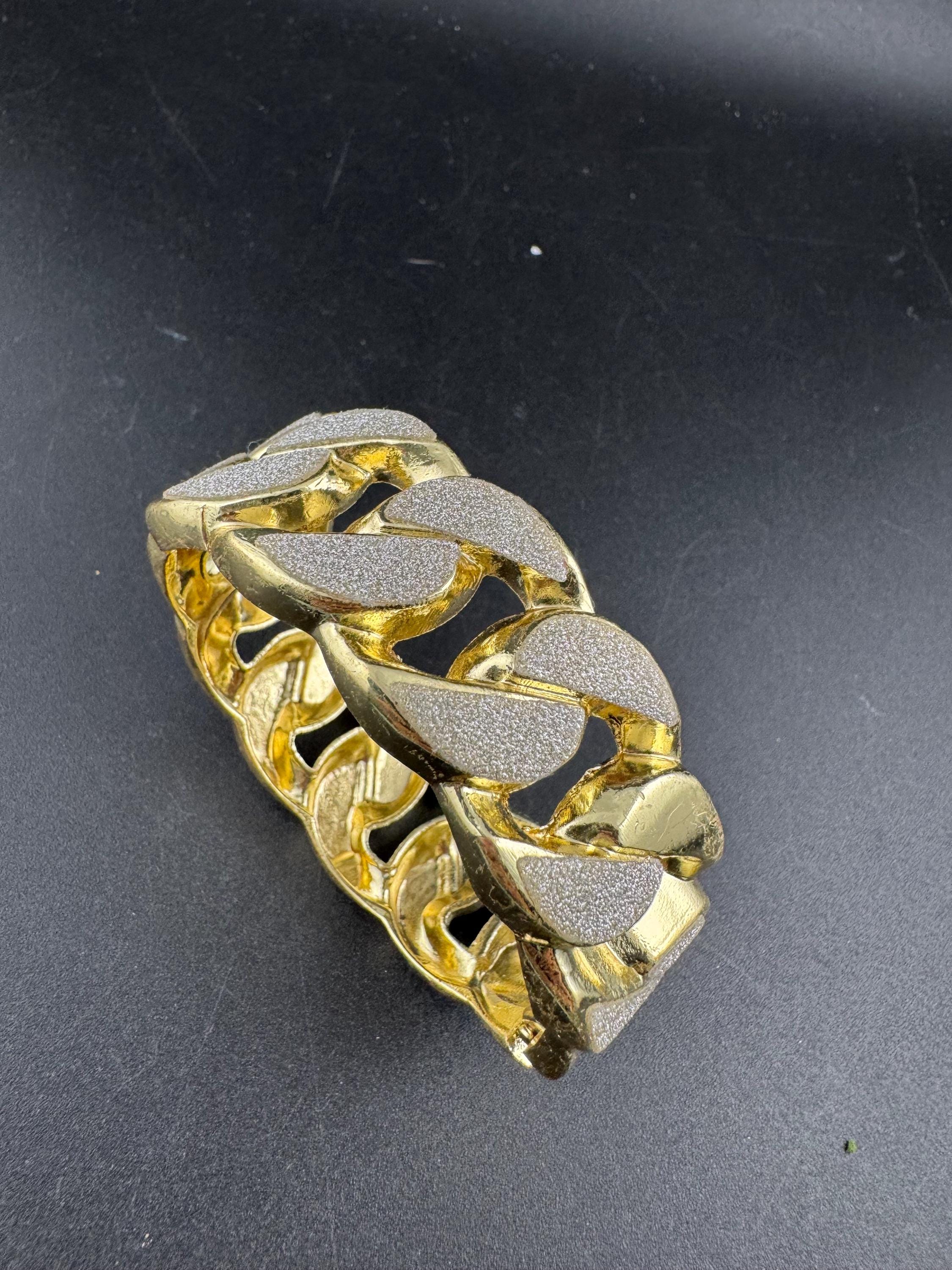 Retro y2k chunky glitter diamanté curb chain hinged clamper bangle