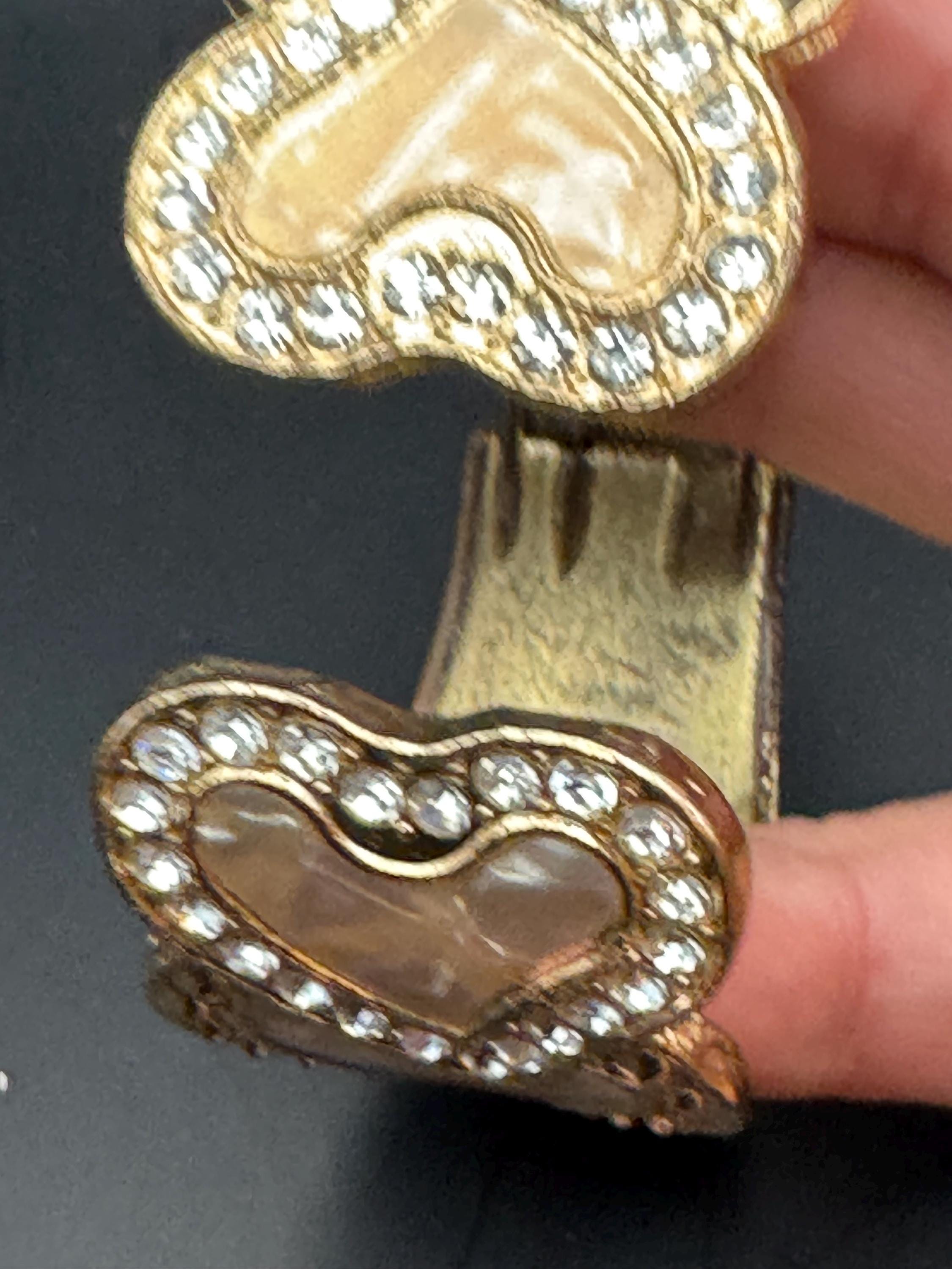 Retro cream enamel rhinestone heart Clamper Bangle Bracelet.