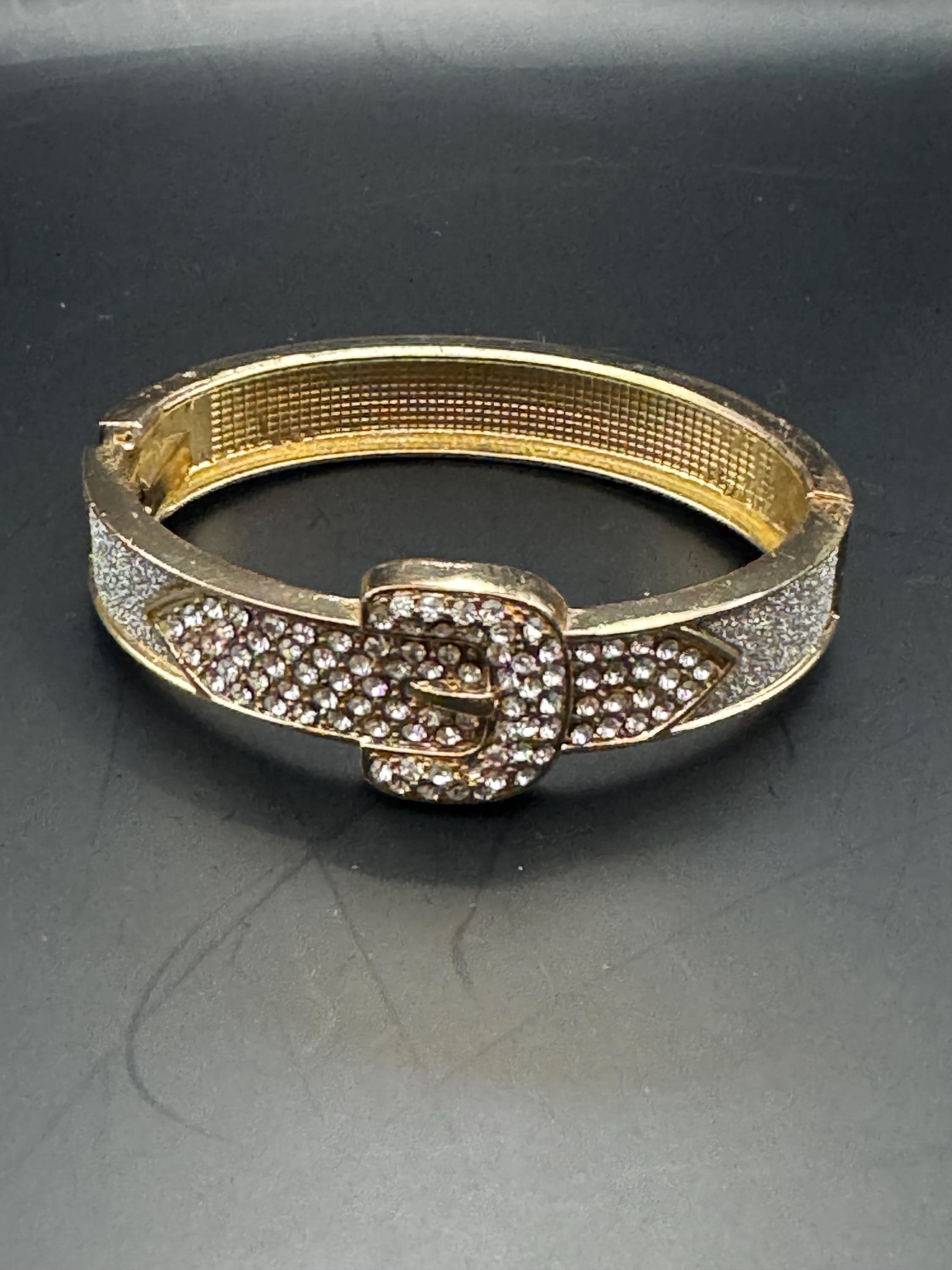 retro belt Buckle Bangle, gold tone diamanté metal clamper