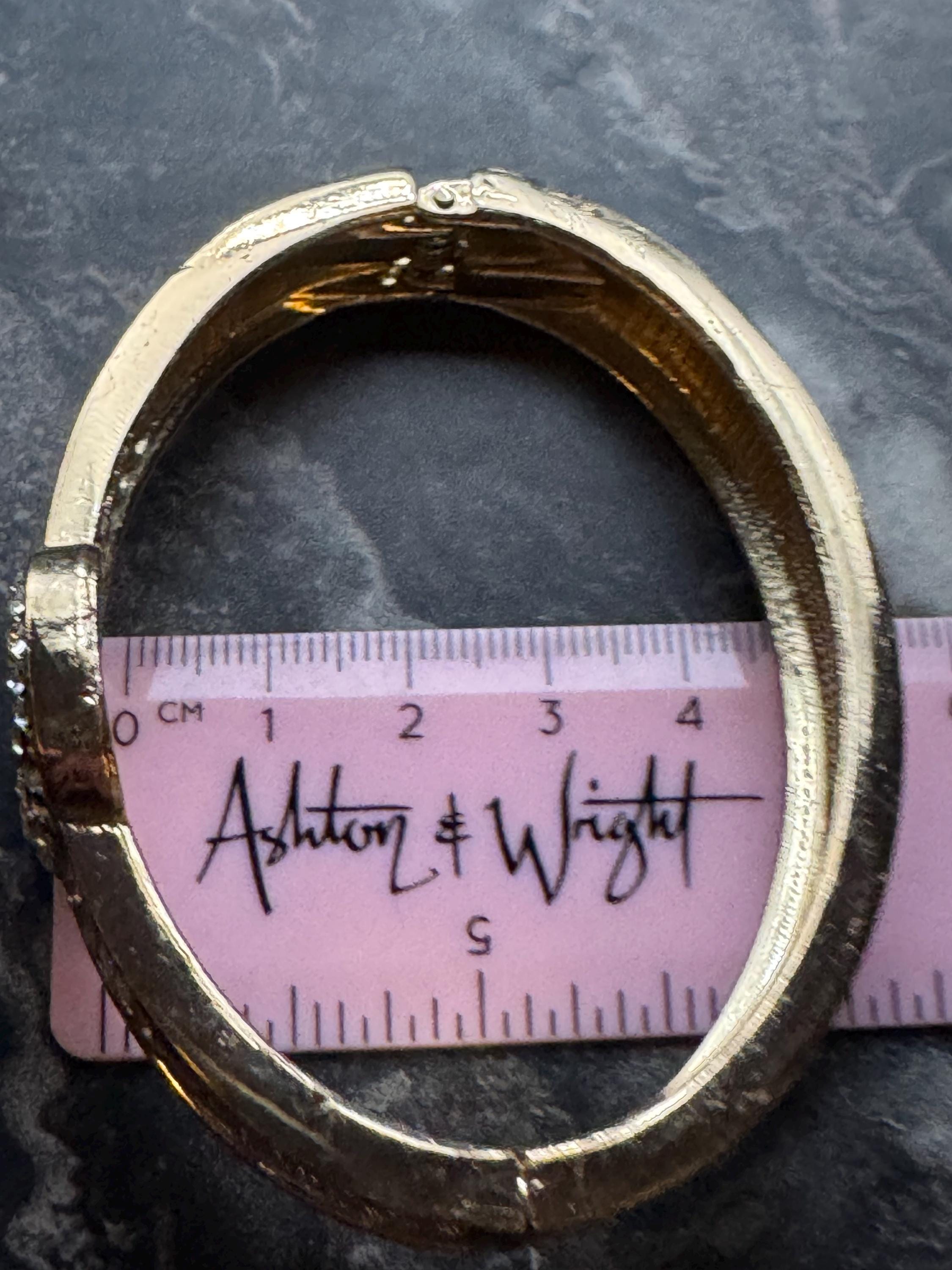 retro belt Buckle Bangle, gold tone diamanté metal clamper