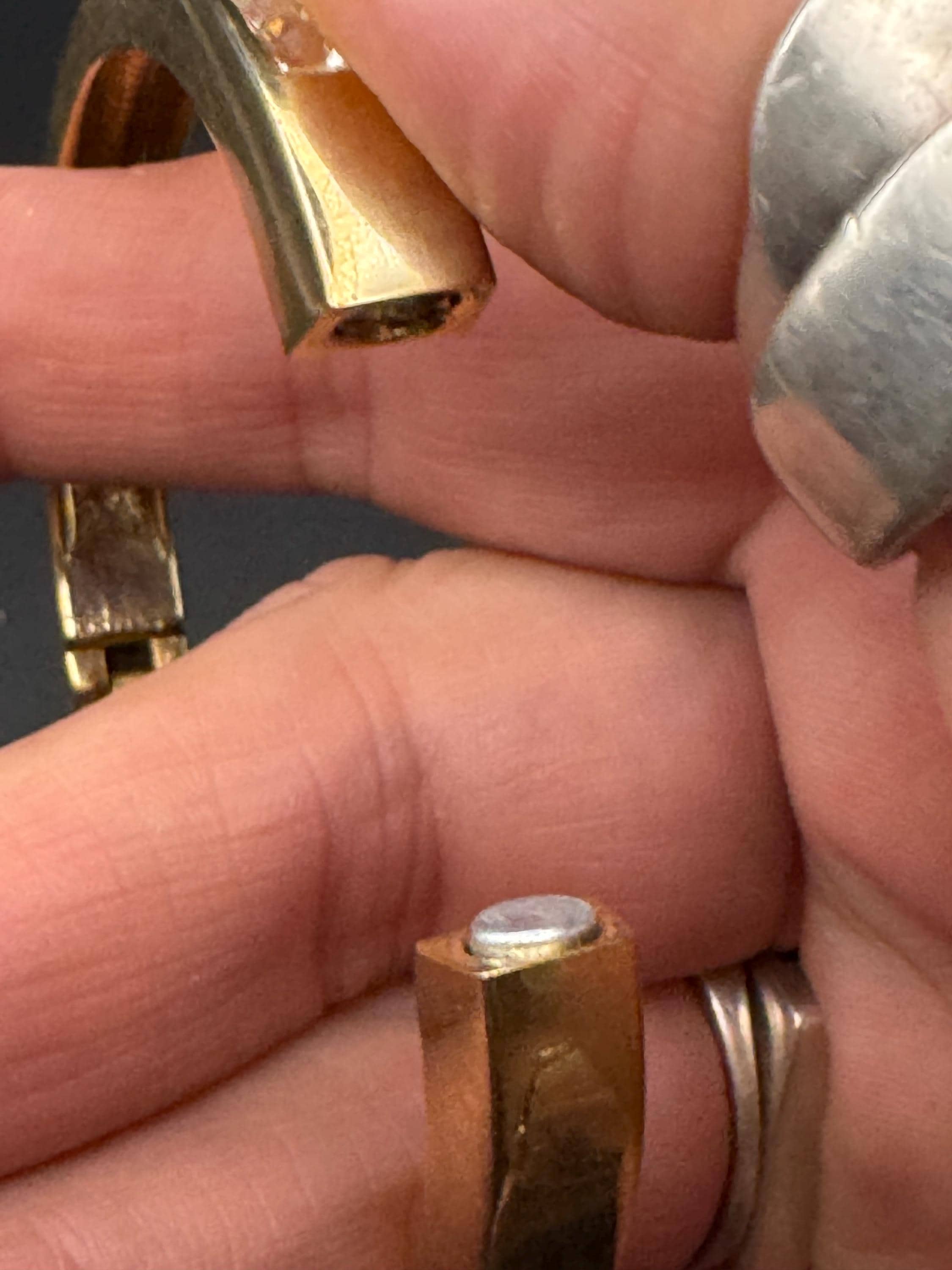 Retro clear diamanté hinged channel set crystal bangle