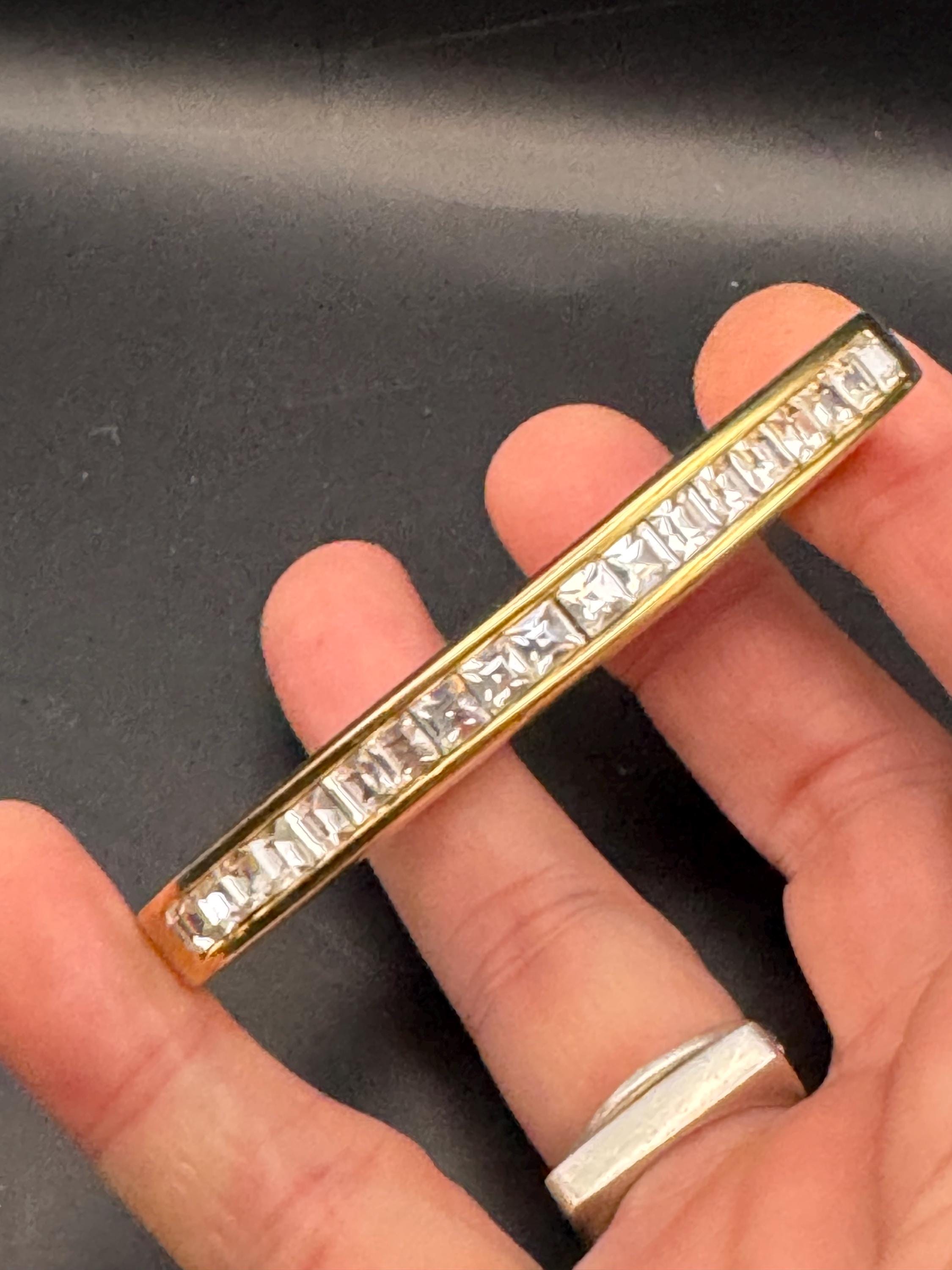 Retro clear diamanté hinged channel set crystal bangle