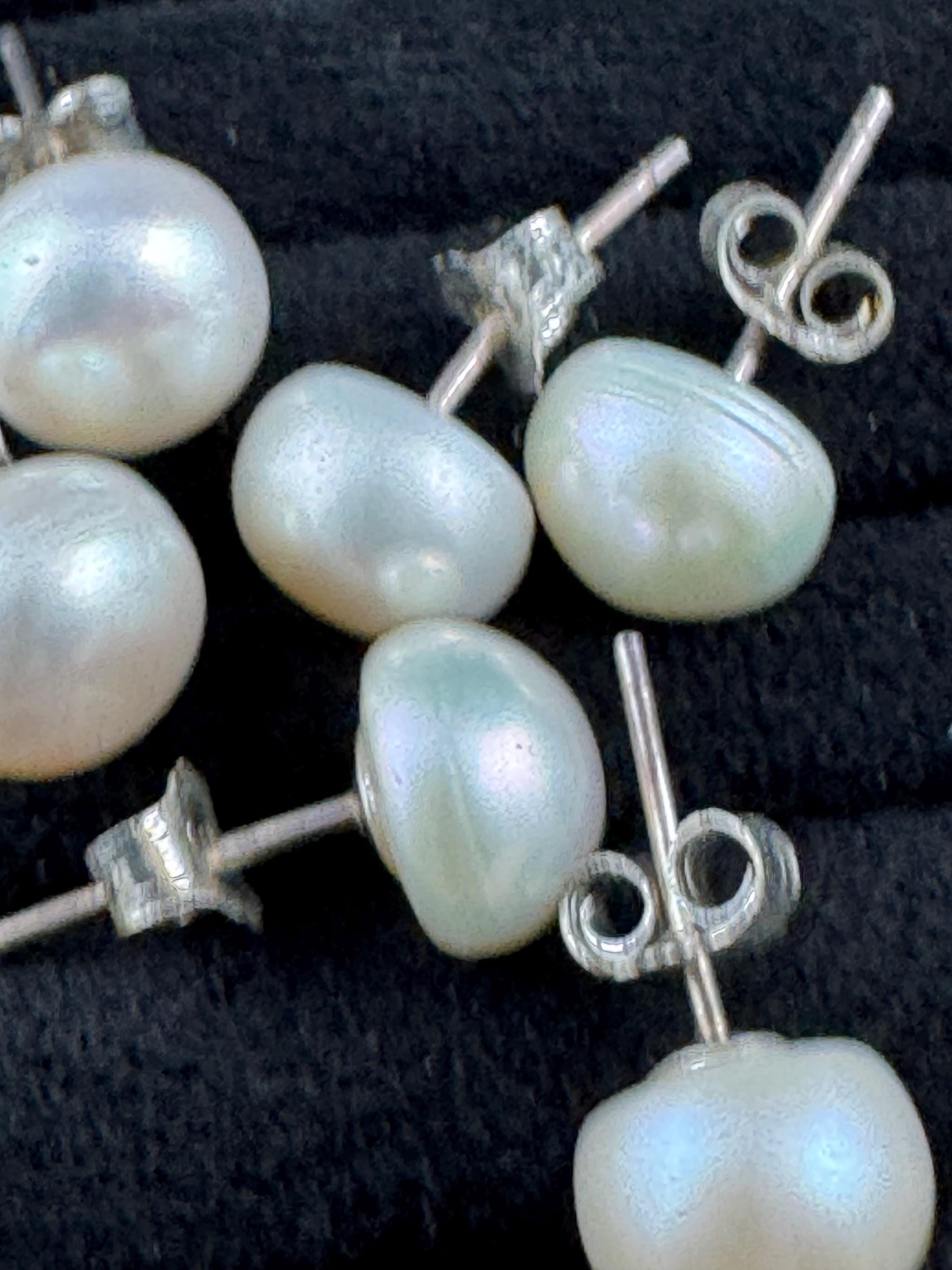 Sterling 925 Silver dangly natural freshwater pearl stud Earrings Pierced