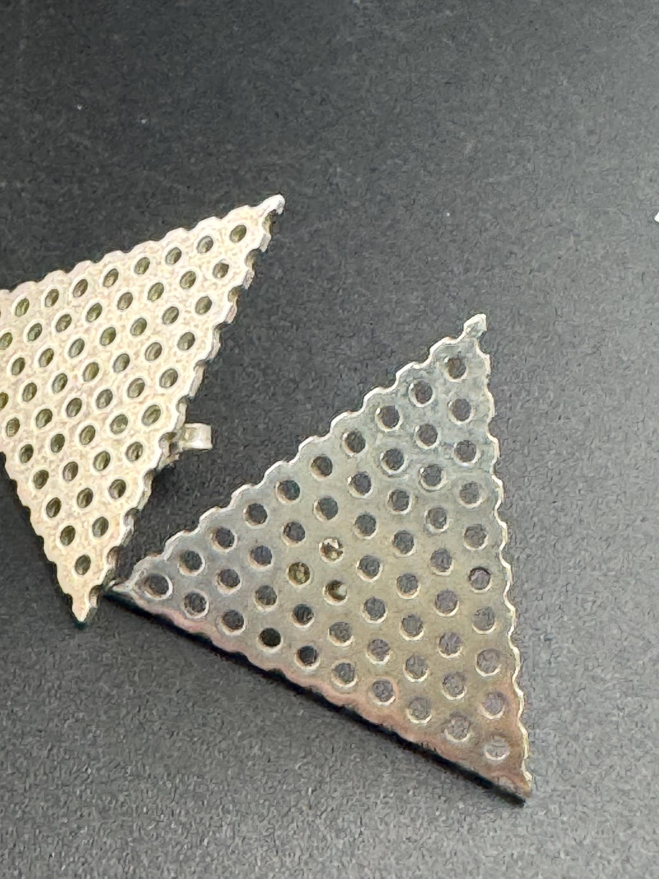 Vintage 925 modernist sterling silver triangule pierced stud earrings 3.4cm