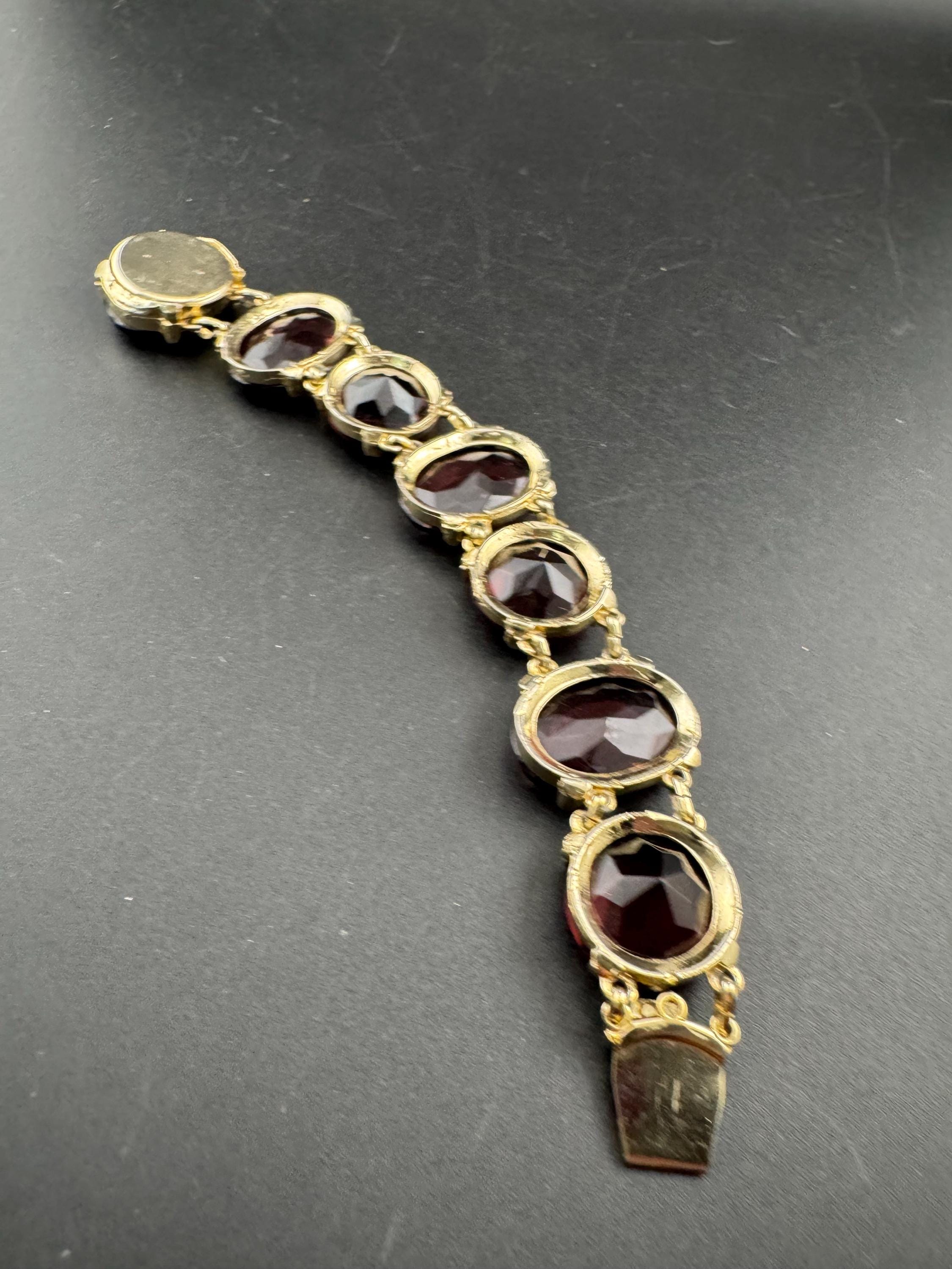 vintage purple Glass cocktail bracelet, 18cm gold tone