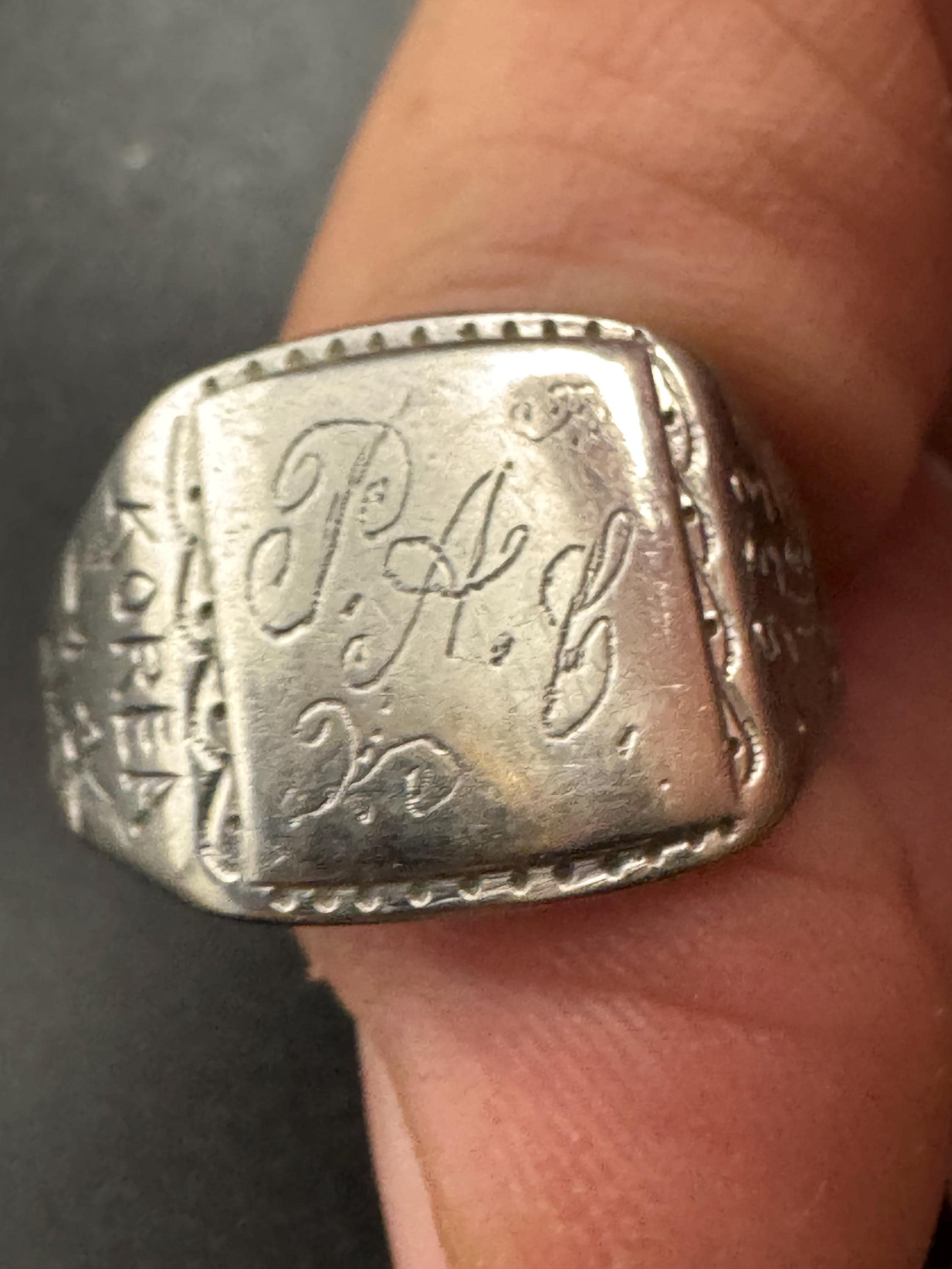 1953 Korean War men’s military 925 silver signet ring, hand etched size UK T