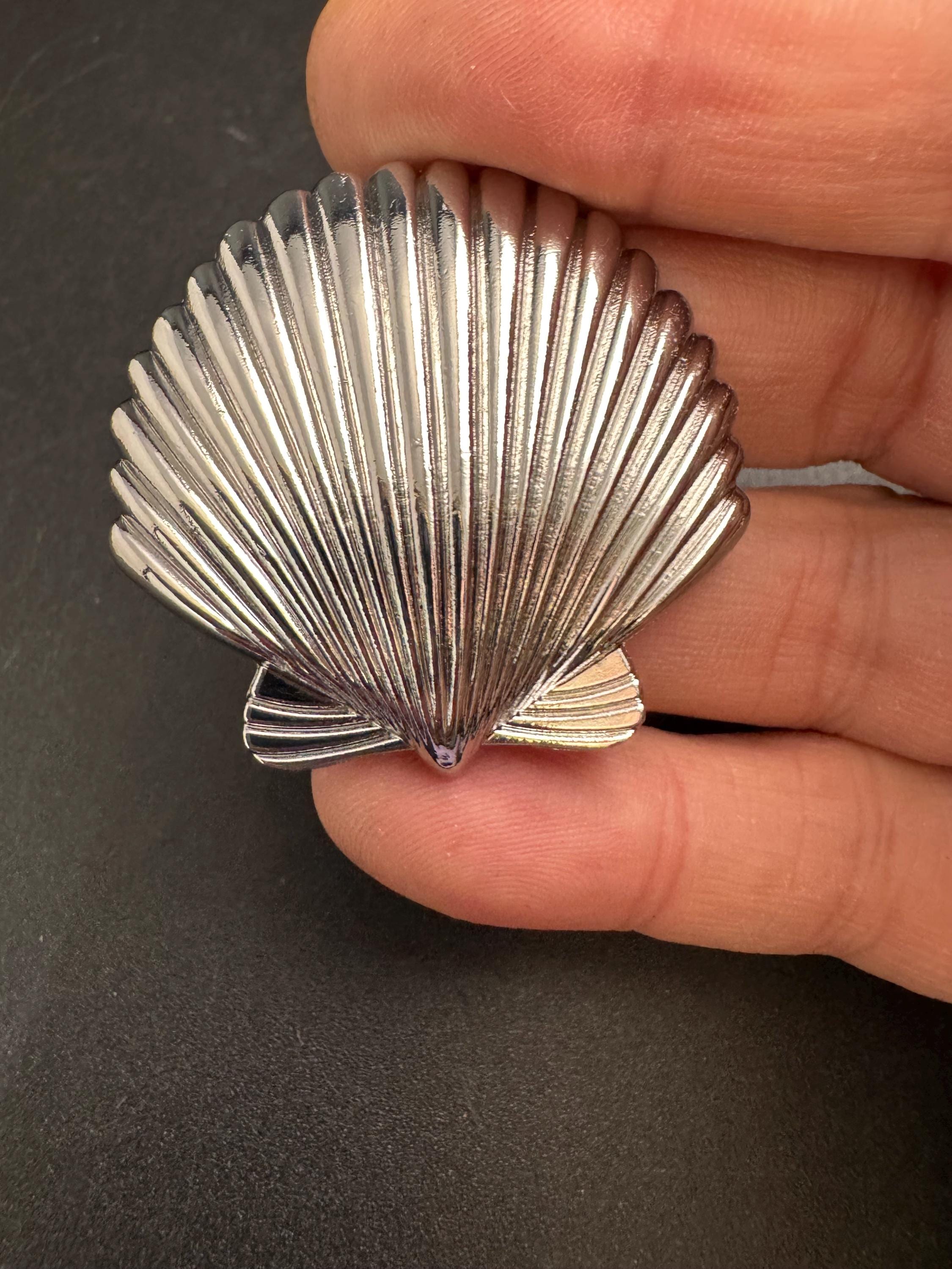 1 piece 4cm large silver seashell button 40mm,  nautical range