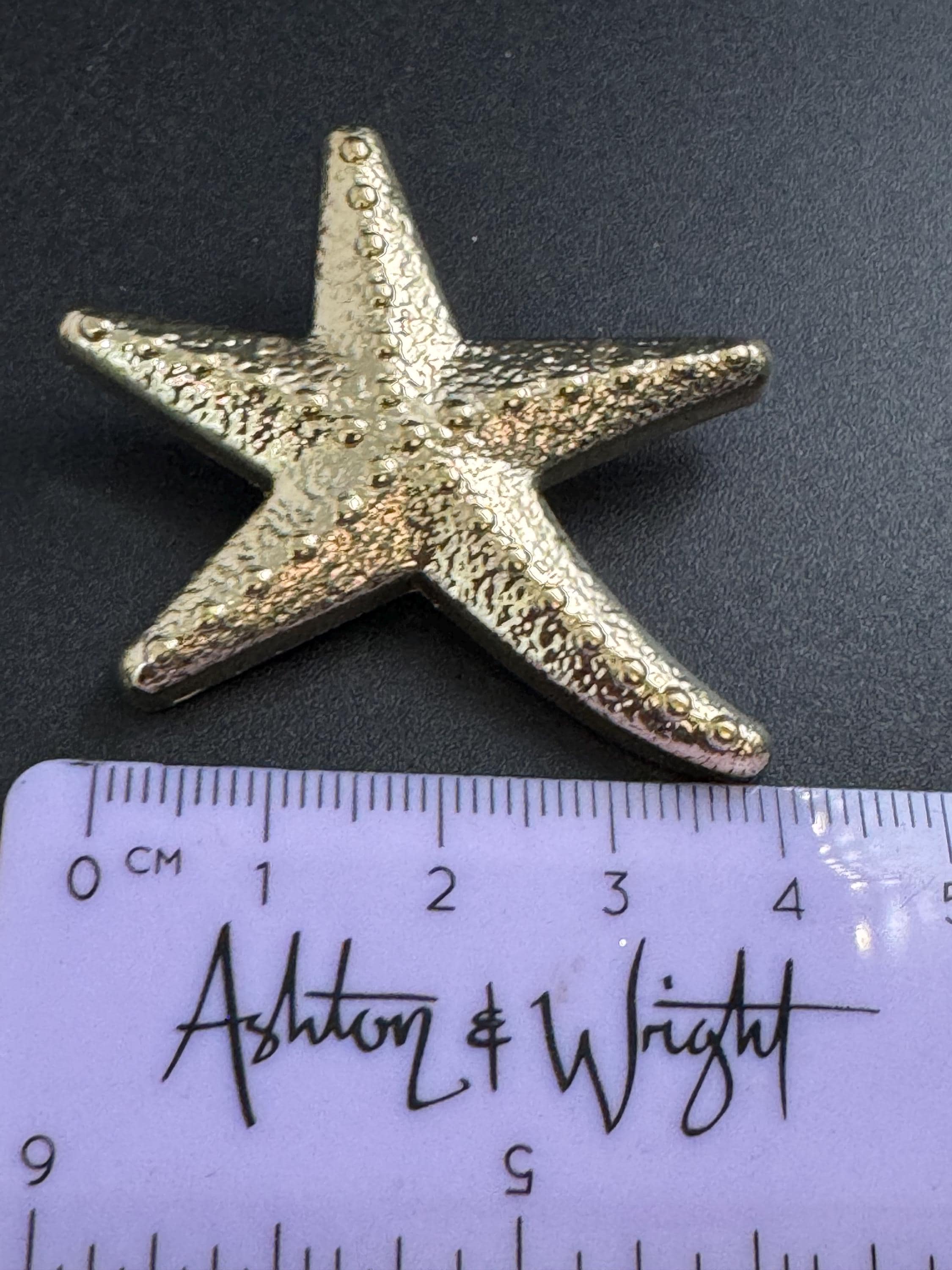large gold starfish button, 4cm 1 piece 40mm nautical range