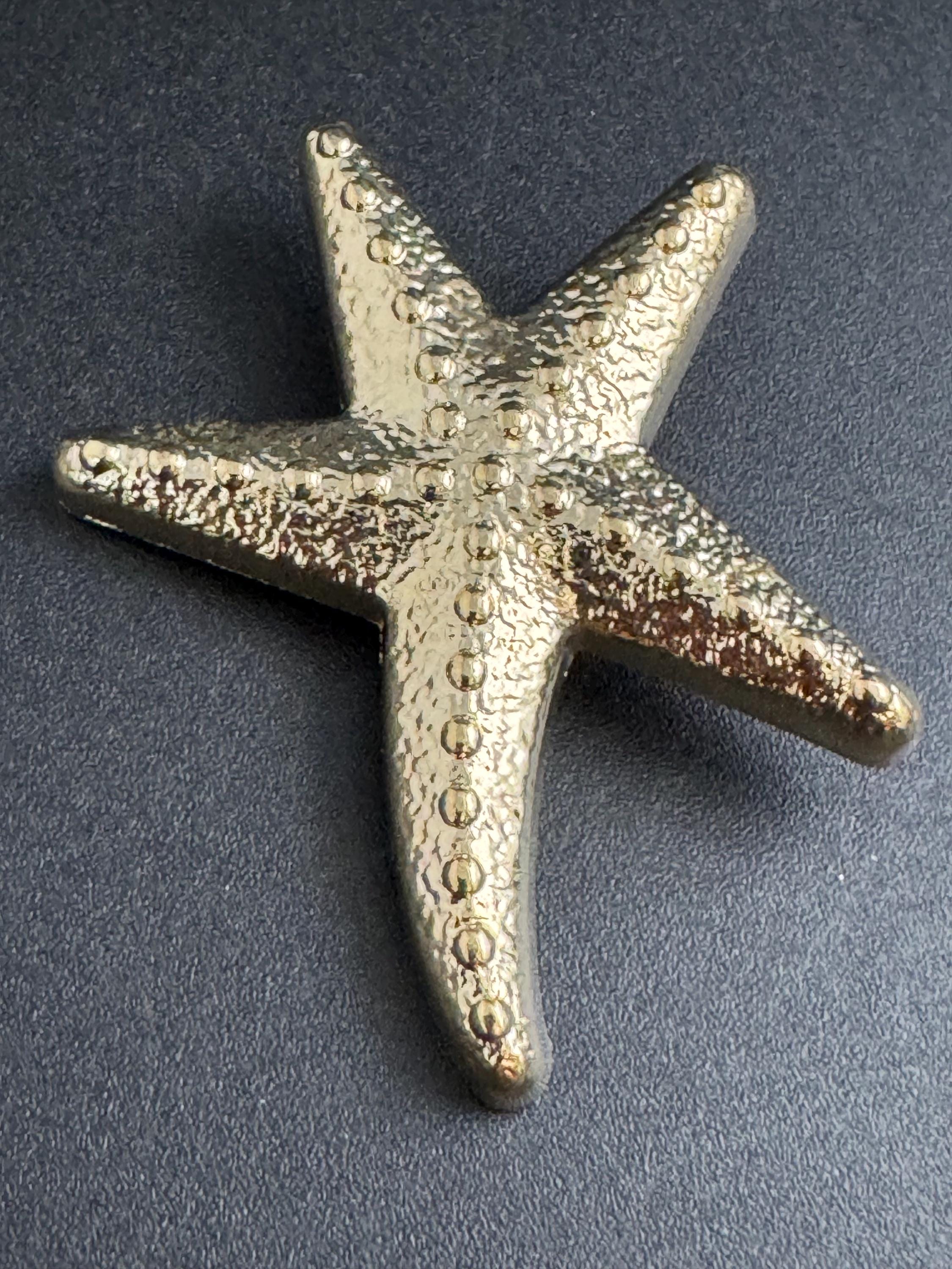 large gold starfish button, 4cm 1 piece 40mm nautical range