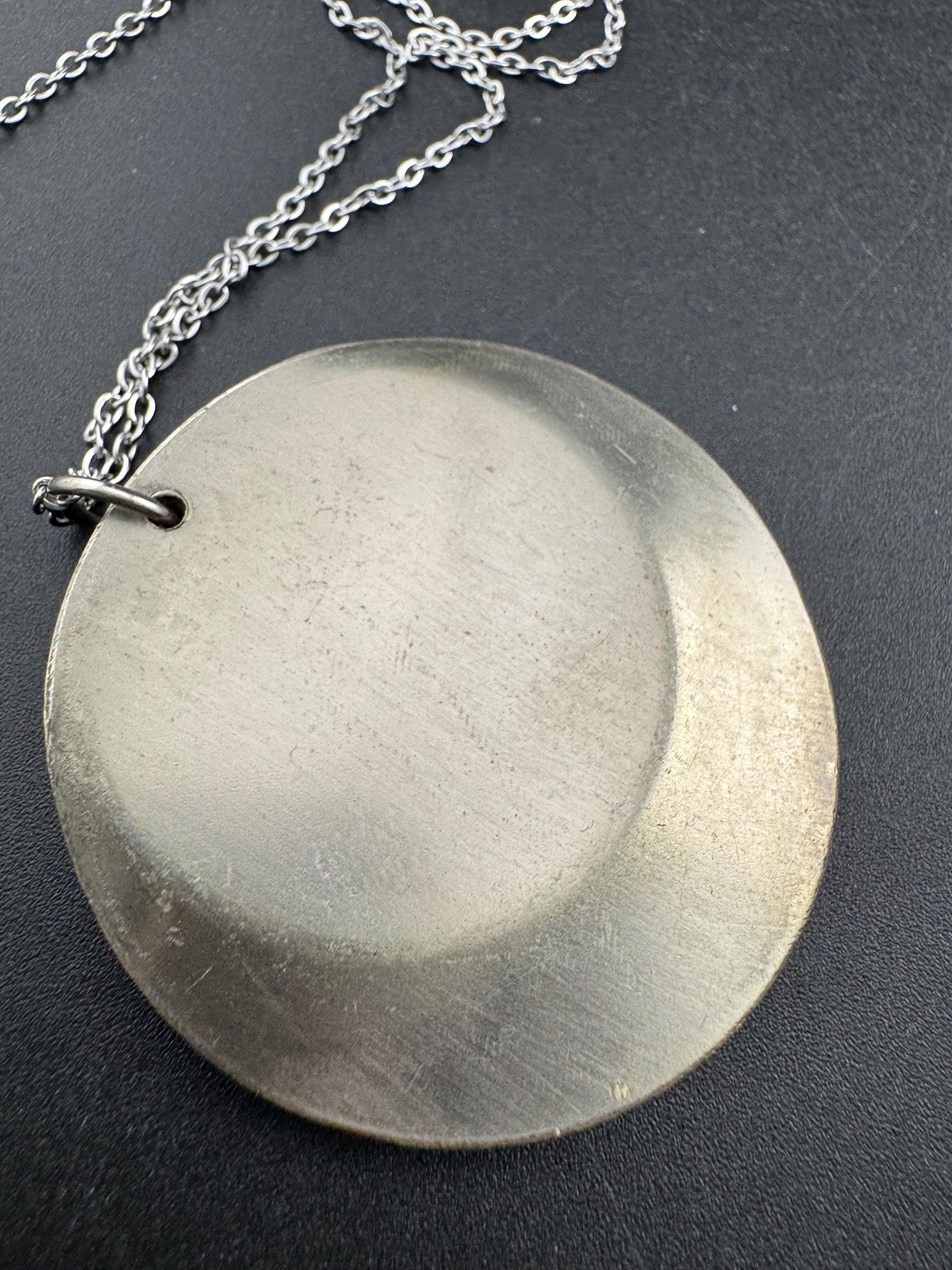 Signed Sheffield stainless brown wooden pendant necklace, Vintage 1970s