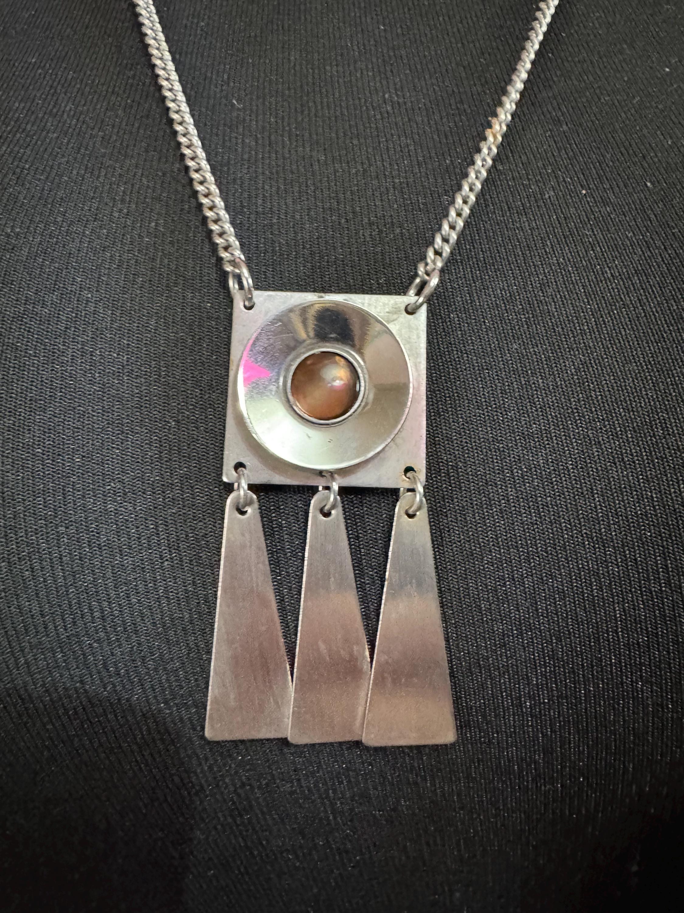 Signed stainless steel glass cabochon fringed pendant necklace, Vintage 1970s