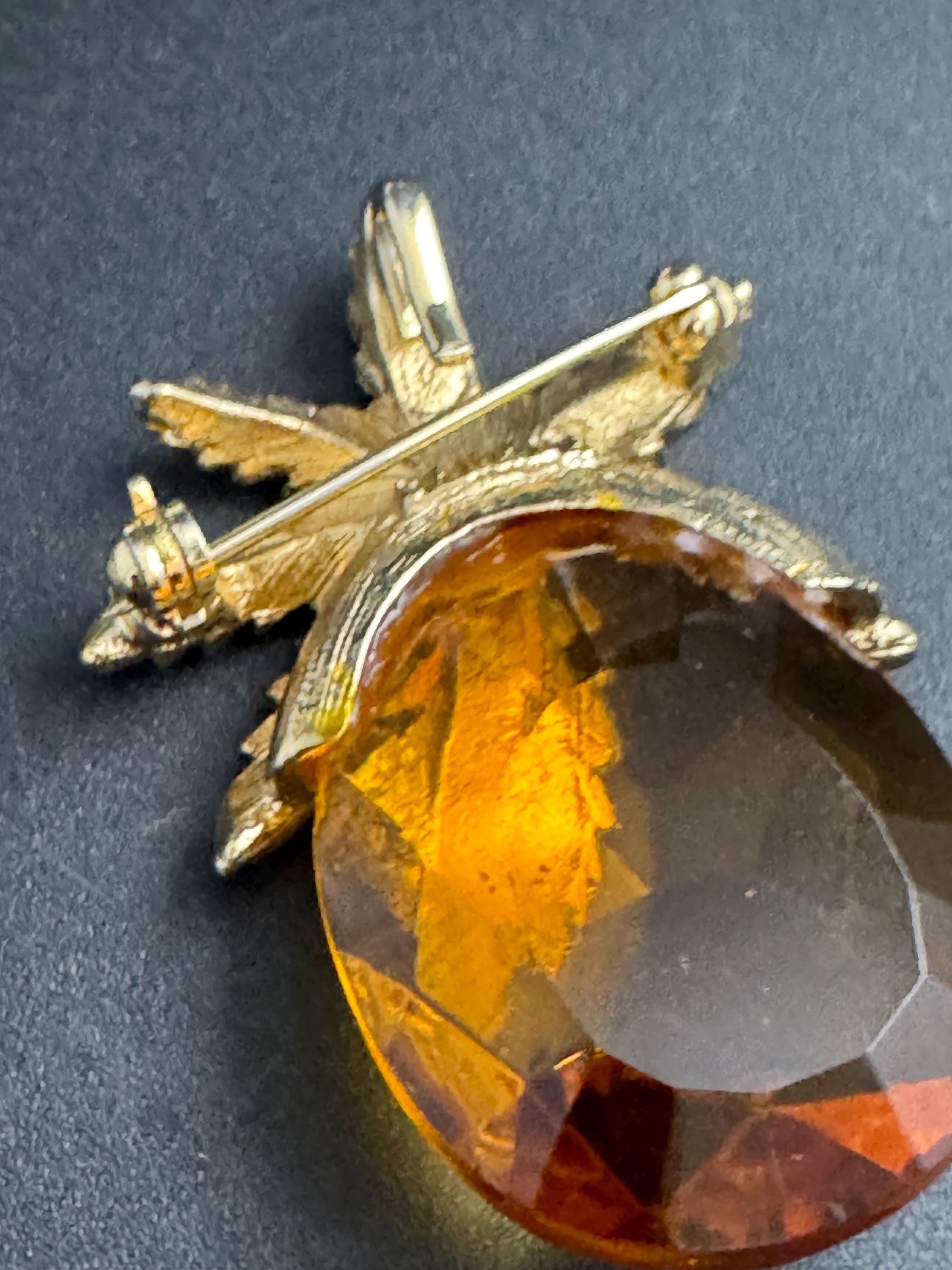 Vintage 1960s Sarah Coventry combination pineapple brooch pendant