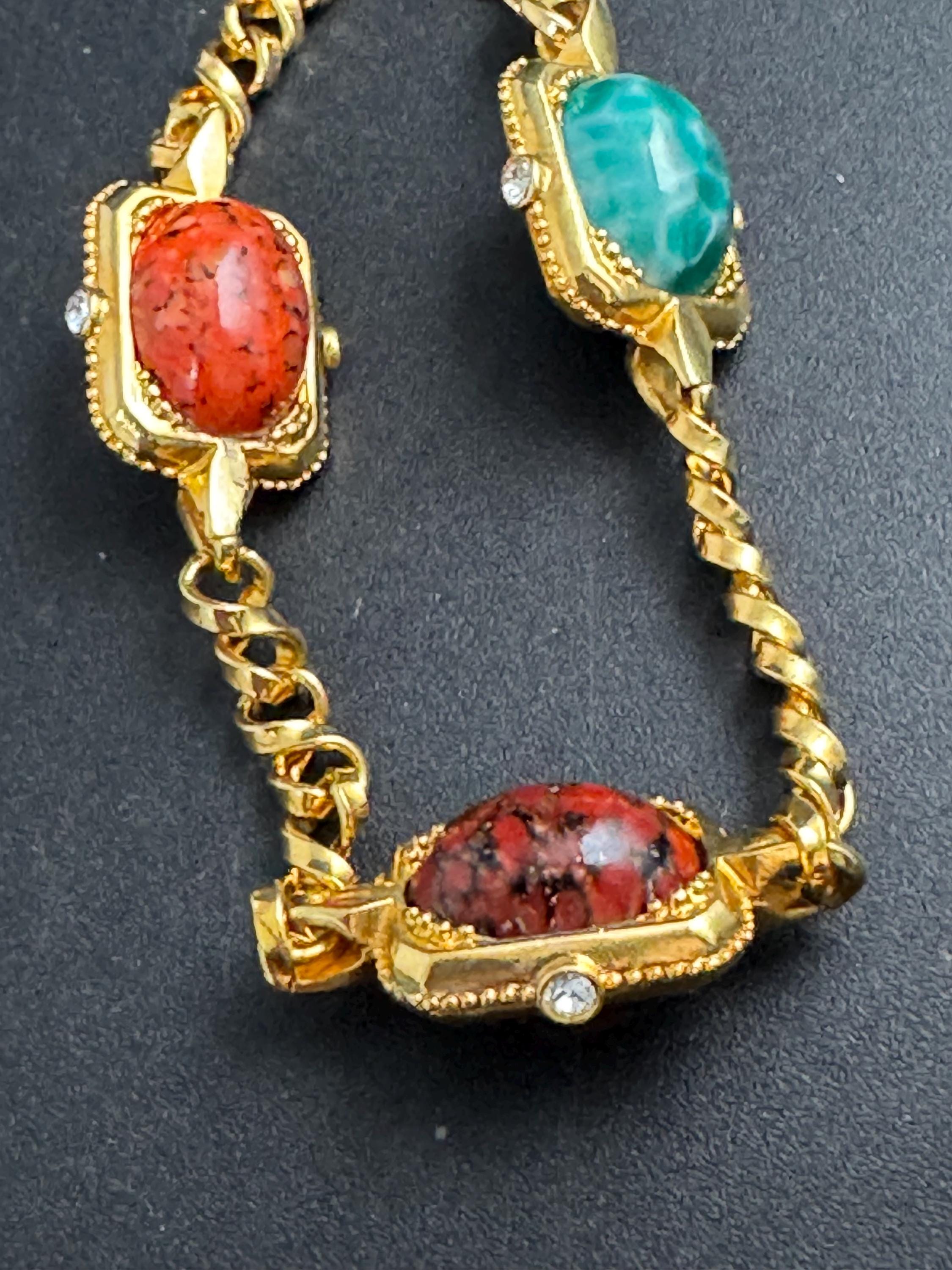 JBK Jacqueline Kennedy Peking glass cabochon Bracelet, vintage gold tone