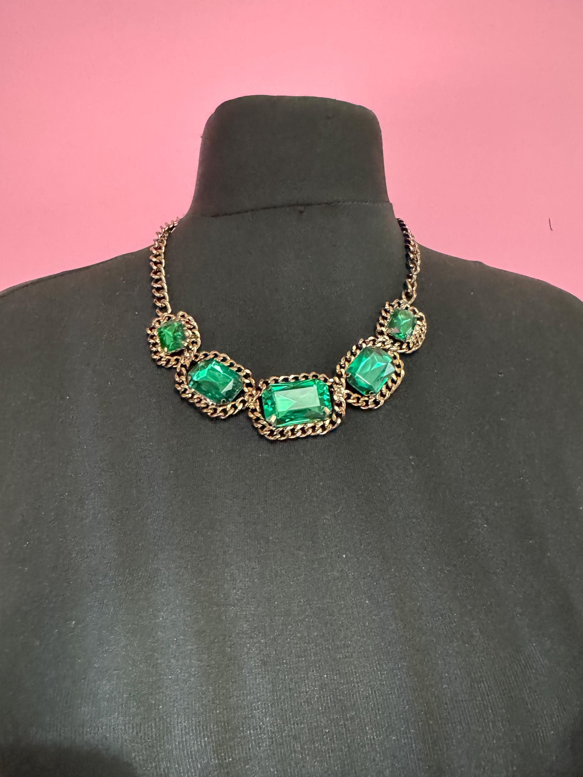 emerald green rhinestone necklace, retro acrylic diamanté stones