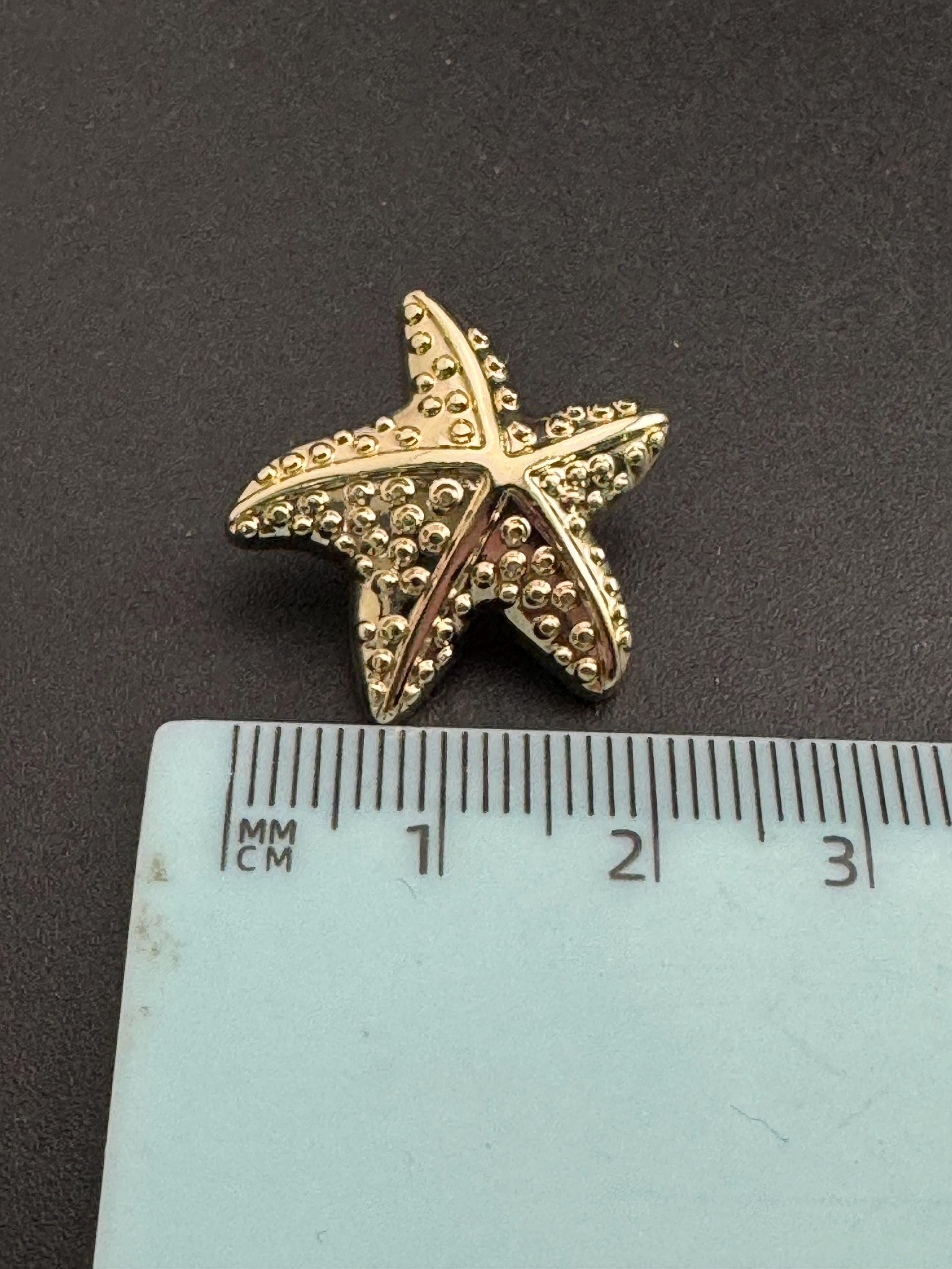 Pack of 5 23mm gold starfish buttons, metal nautical
