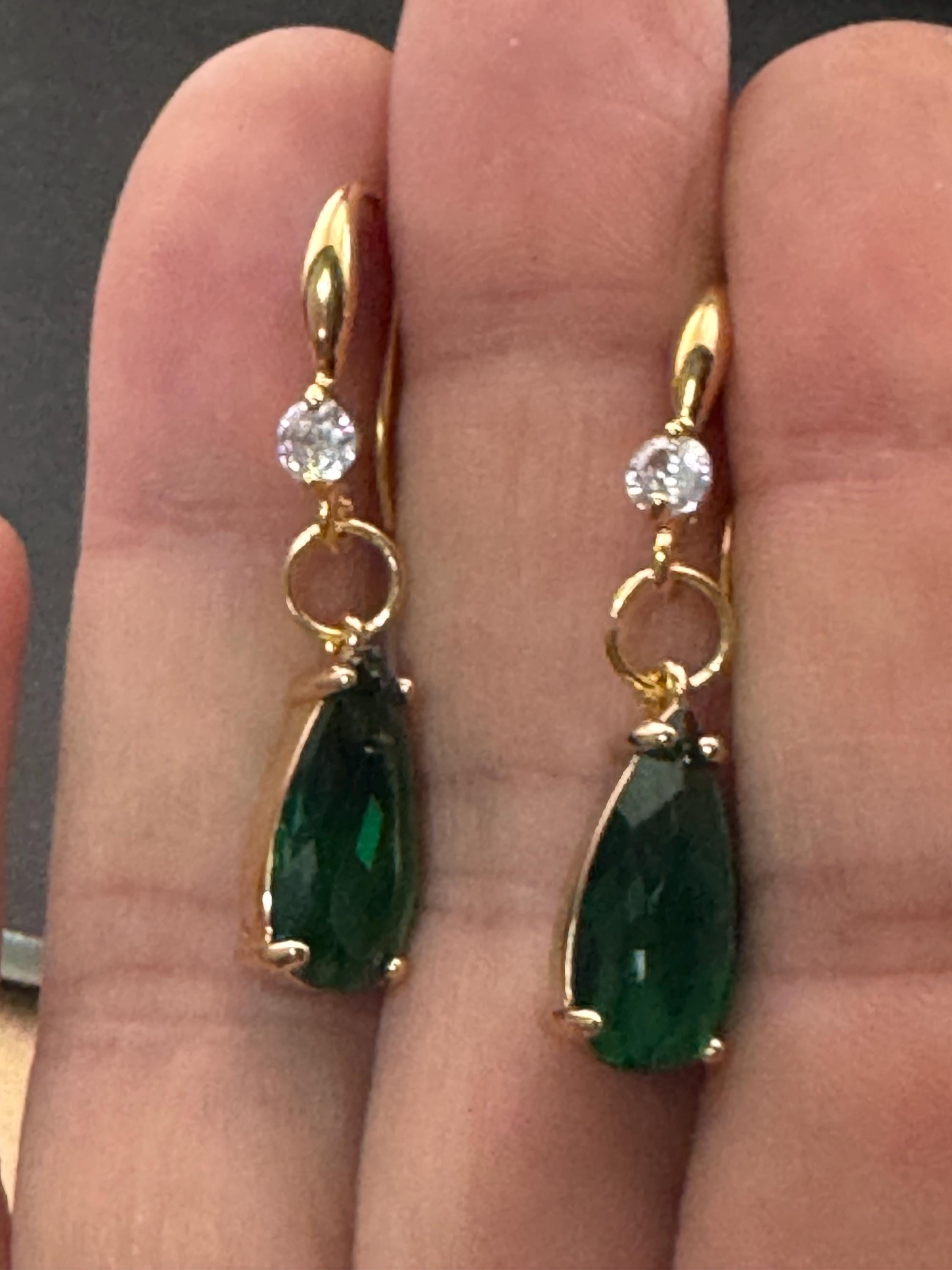 18k GP emerald green crystal diamanté drop earrings, teardrop