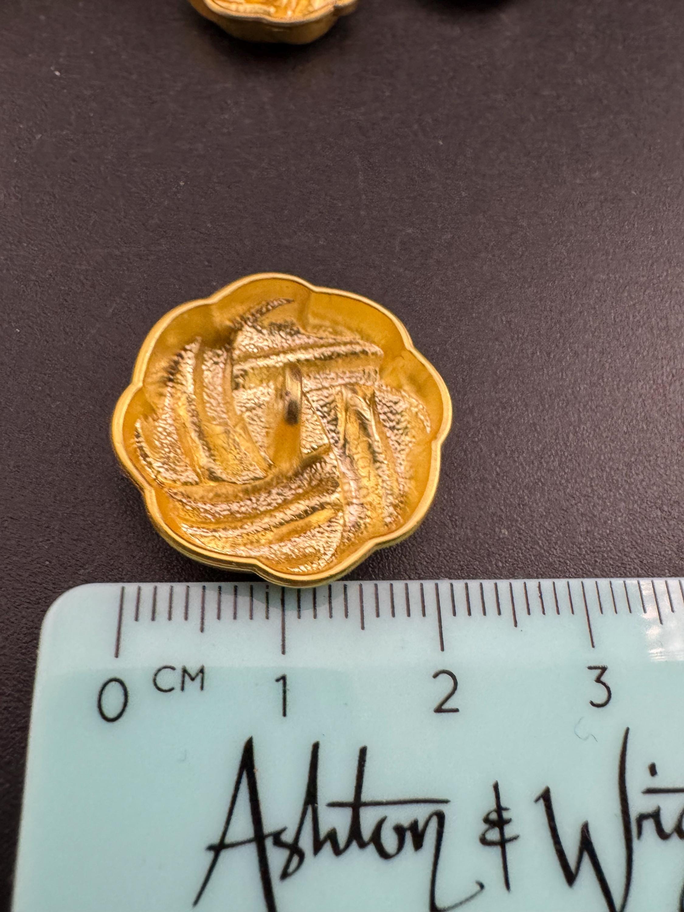 23mm Matt gold knot buttons ( set of 5), metal shank