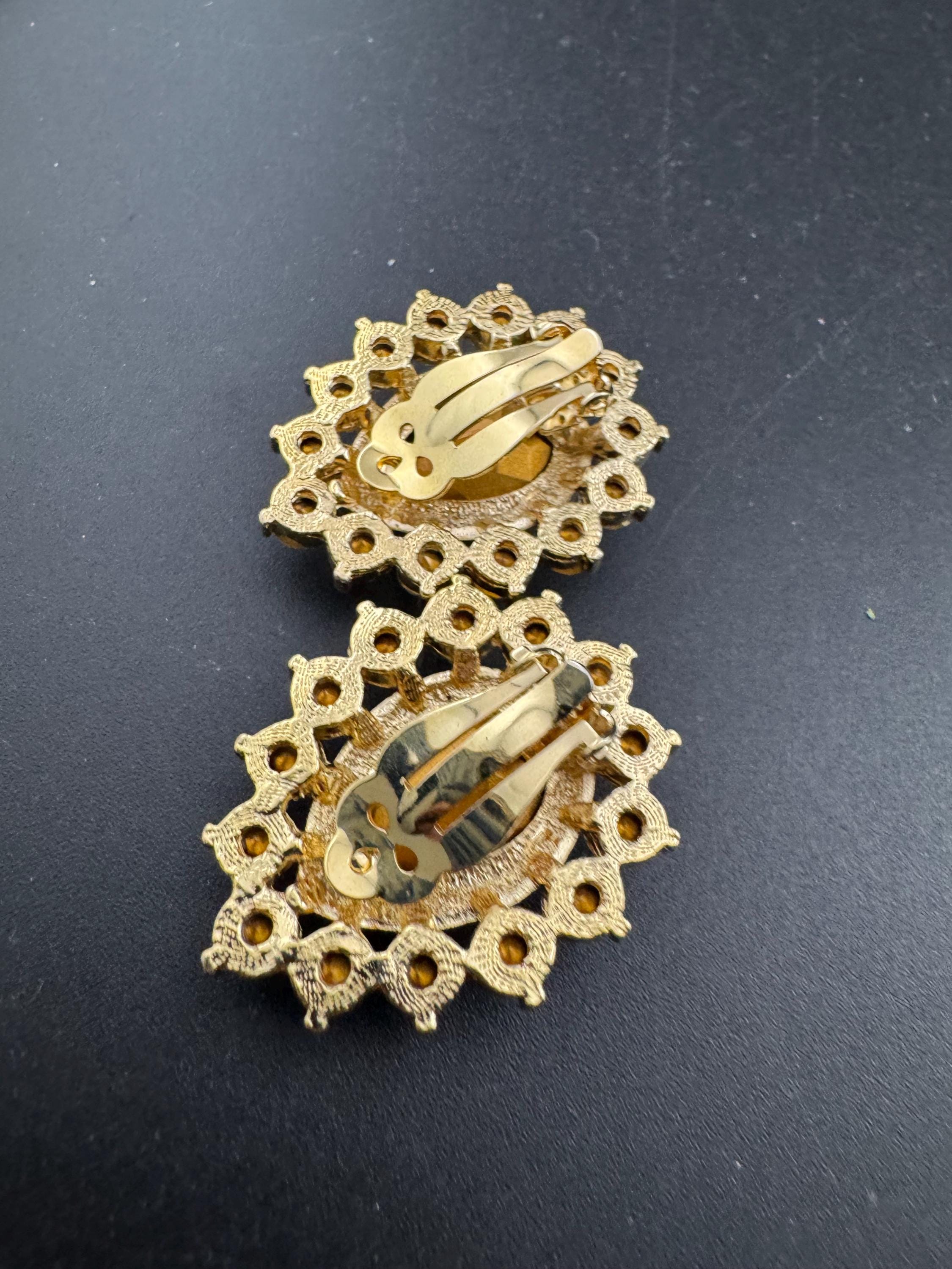 Emerald Green teardrop Crystal Earrings: Swarovski, Gold Tone, 1980s Stock