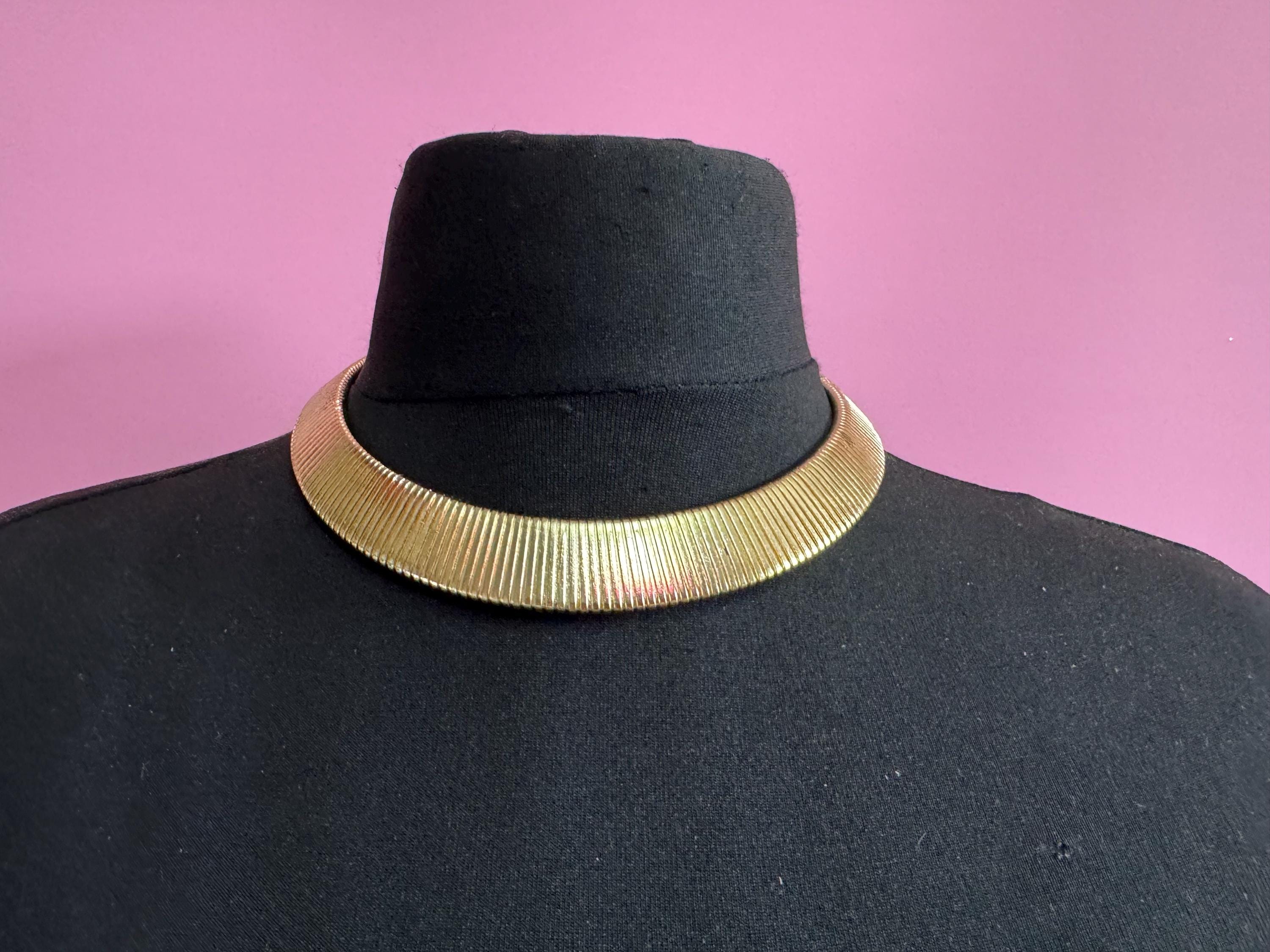 Vintage wide omega link choker necklace, gold tone with wear