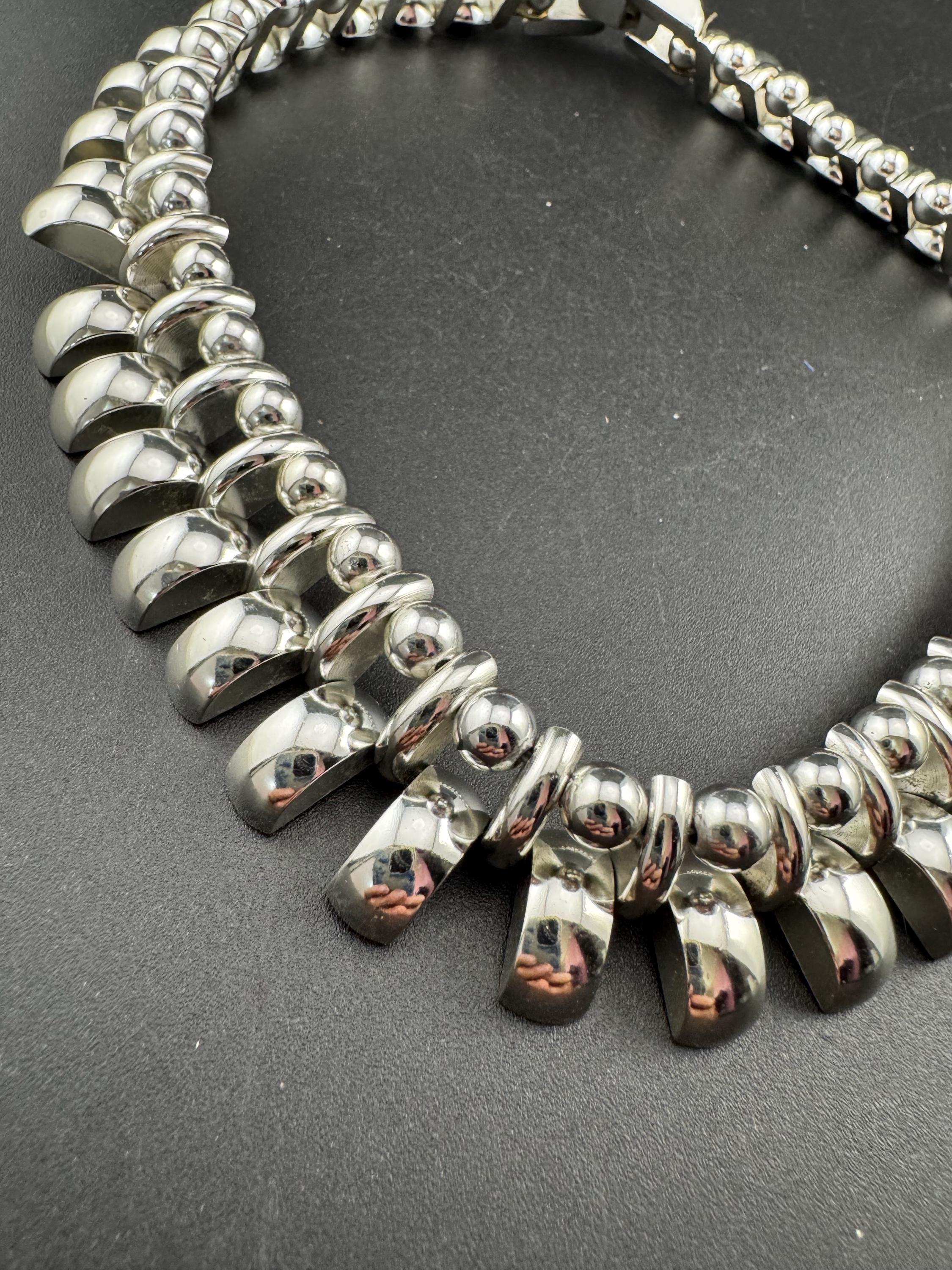 Vintage de Farre machine age silver tone collar necklace, Art Deco architectural style