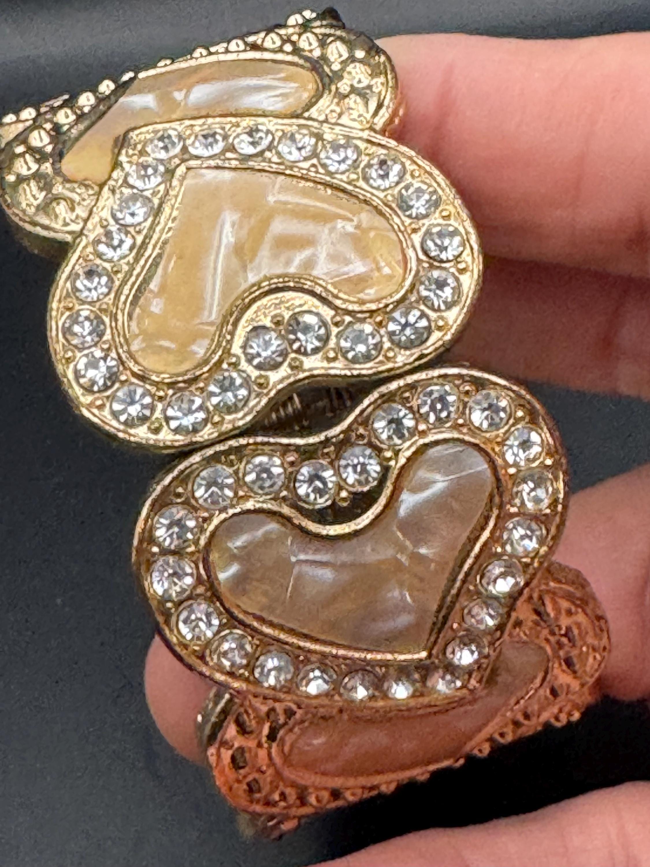 Retro cream enamel rhinestone heart Clamper Bangle Bracelet.