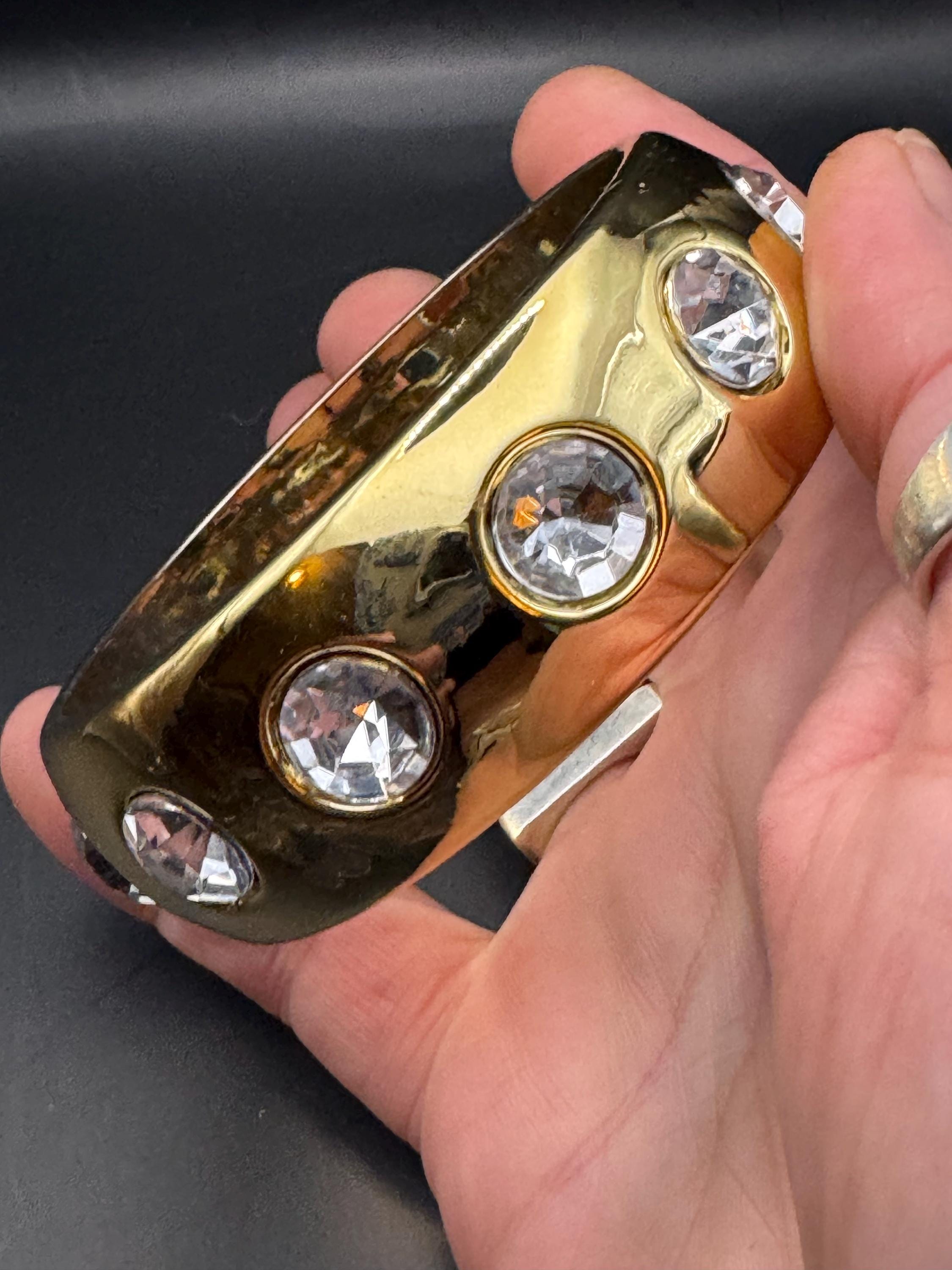 Retro gold acrylic crystal cabochon wide Bangle Bracelet.