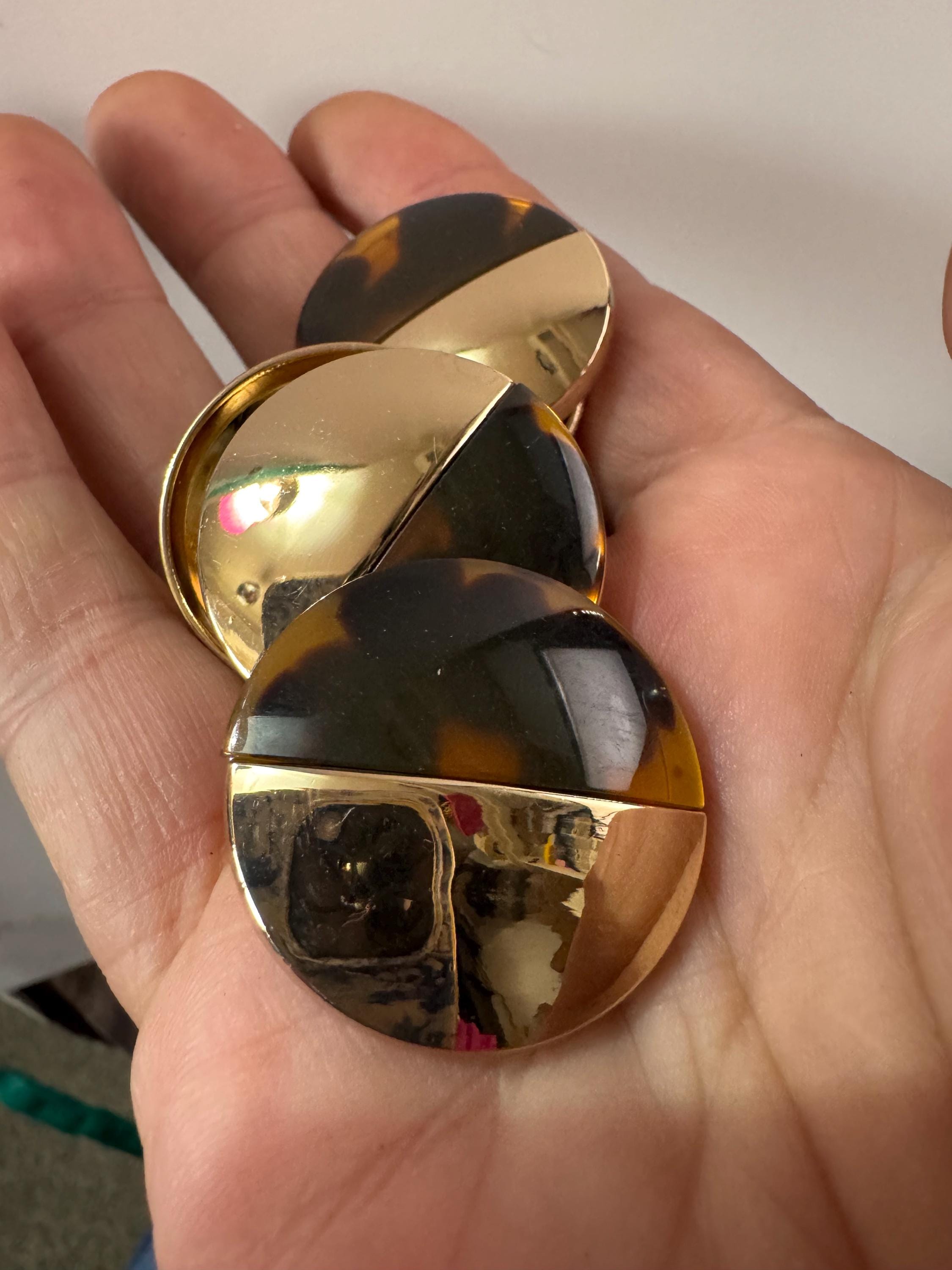 30mm Tortoiseshell Buttons, Gold & Brown Acrylic metal 5 pieces