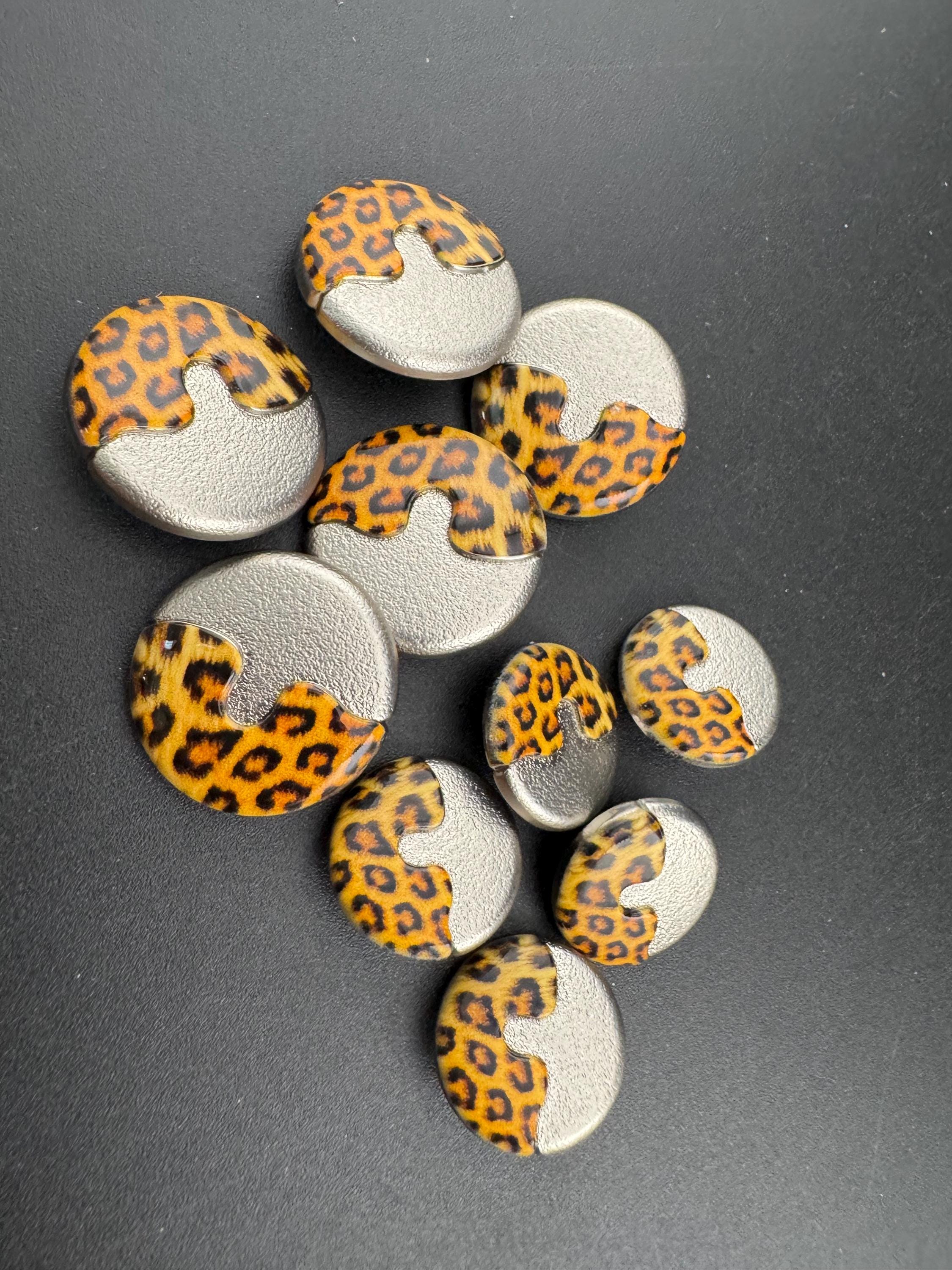 18mm leopard print buttons,  silver metal and brown acrylic ( Set of 5)