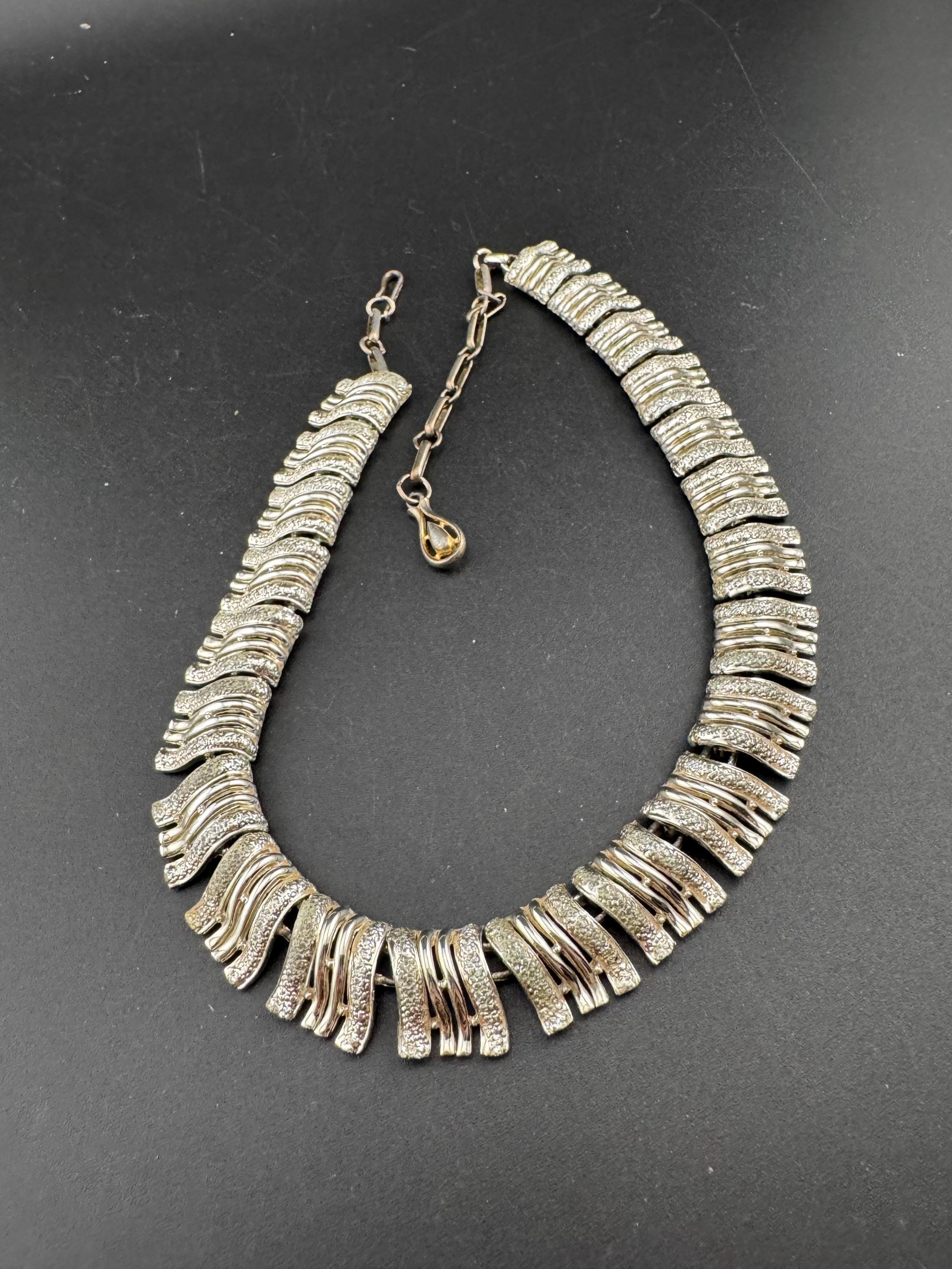 Vintage wide panel Link choker necklace, silver tone 1950s