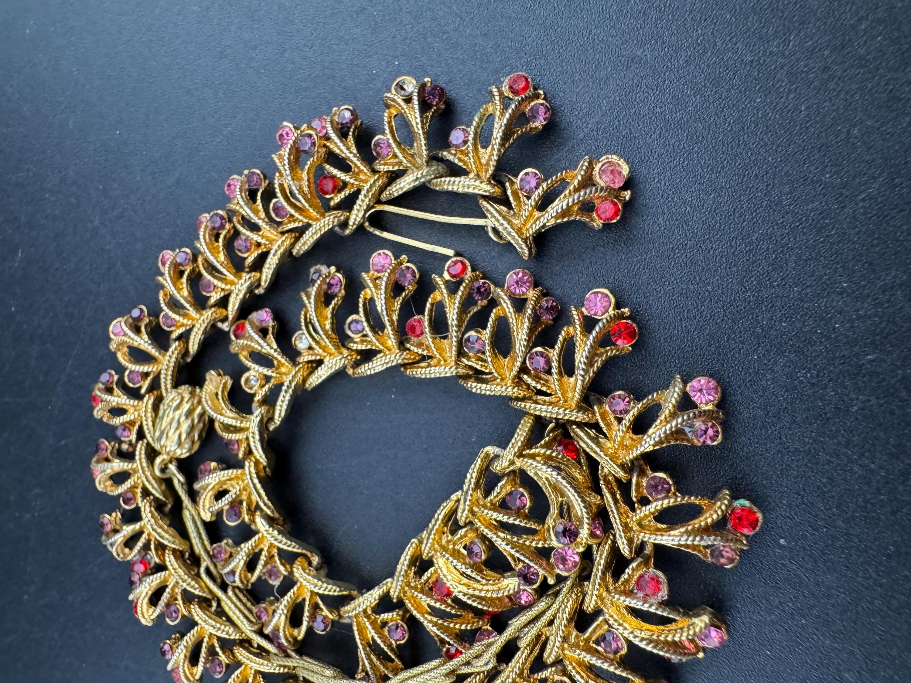 Vintage pink rhinestone collar necklace, 1960s gold tone