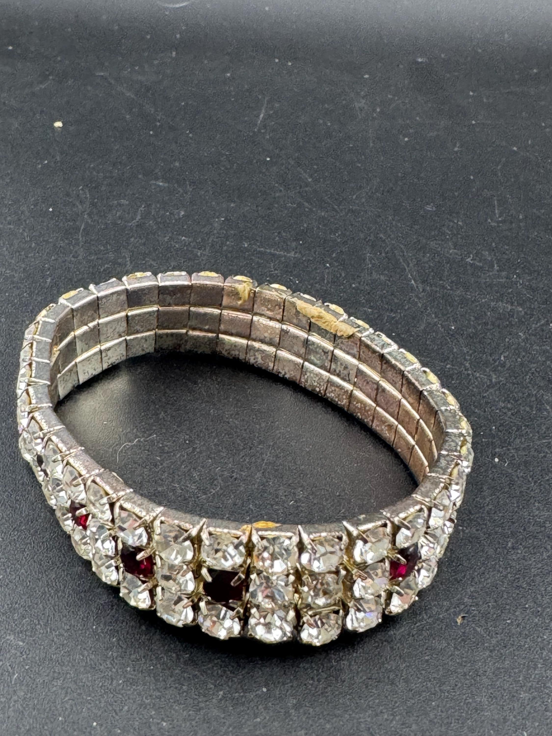 Vintage silver tone ruby garnet rhinestone set cocktail Bracelet, stretch elasticated