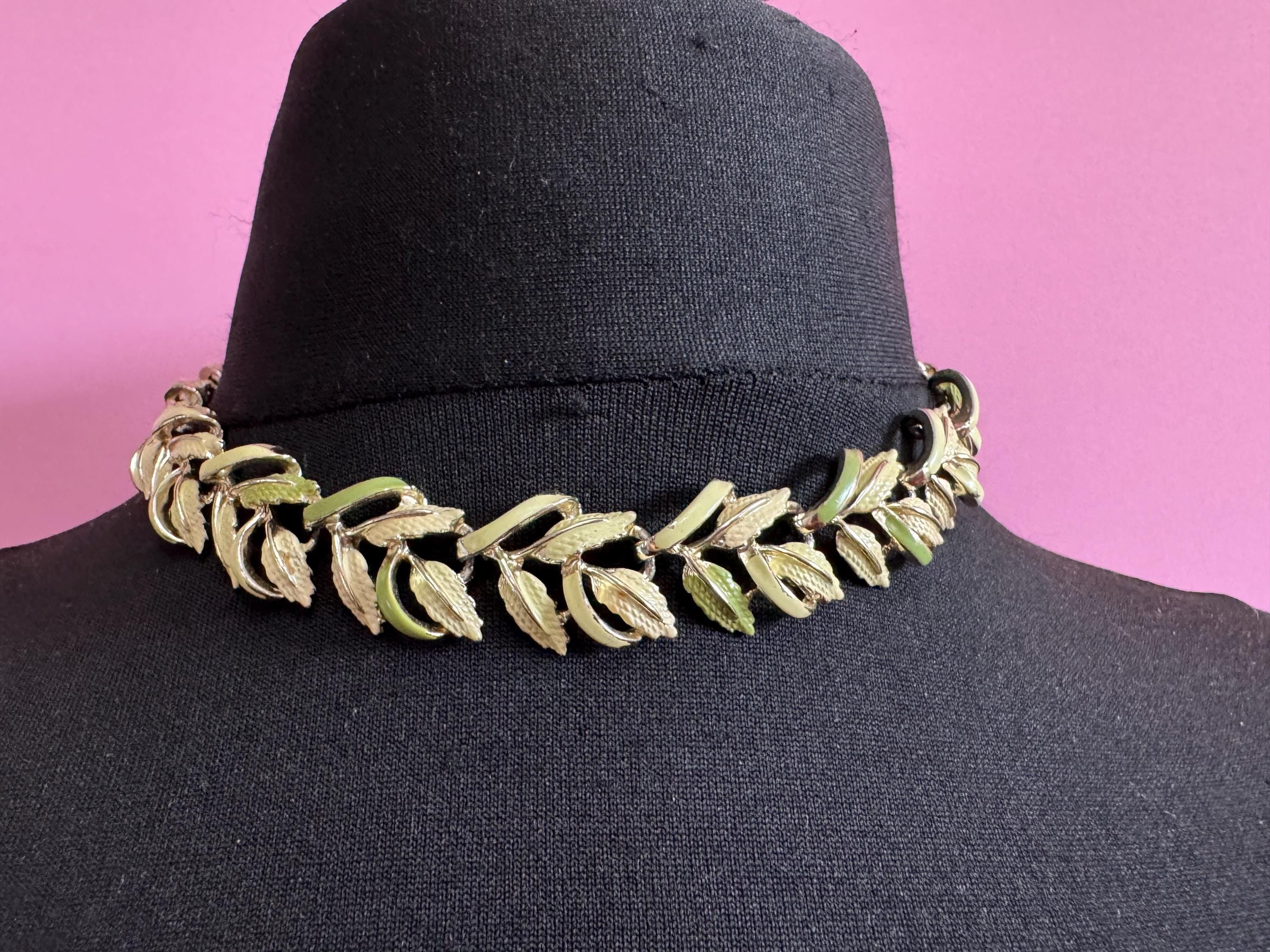 Vintage sage green enamel leaf choker necklace, light gold tone