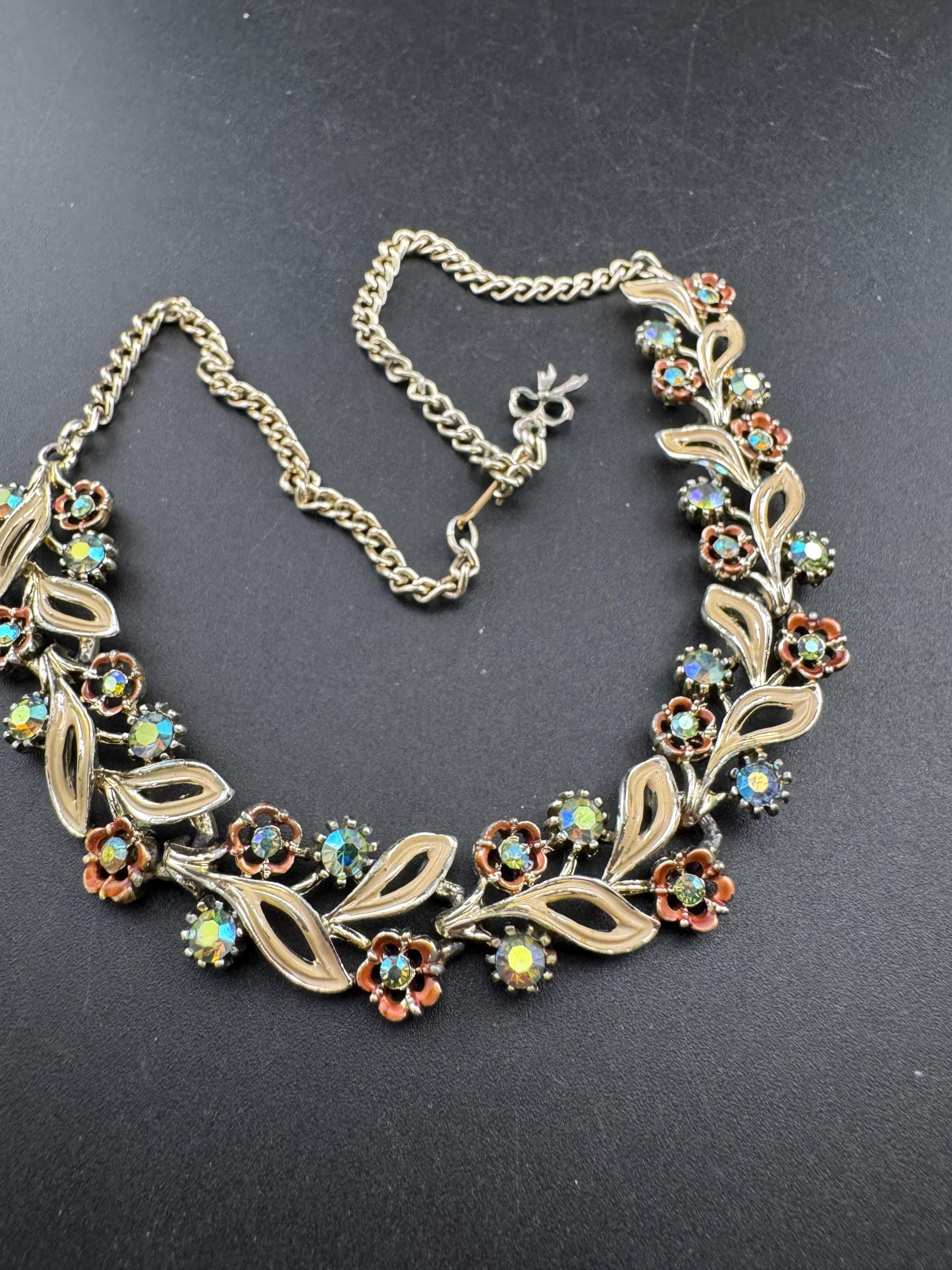 Vintage Aurora borealis and enamel leaf choker necklace, light gold tone with rhinestone
