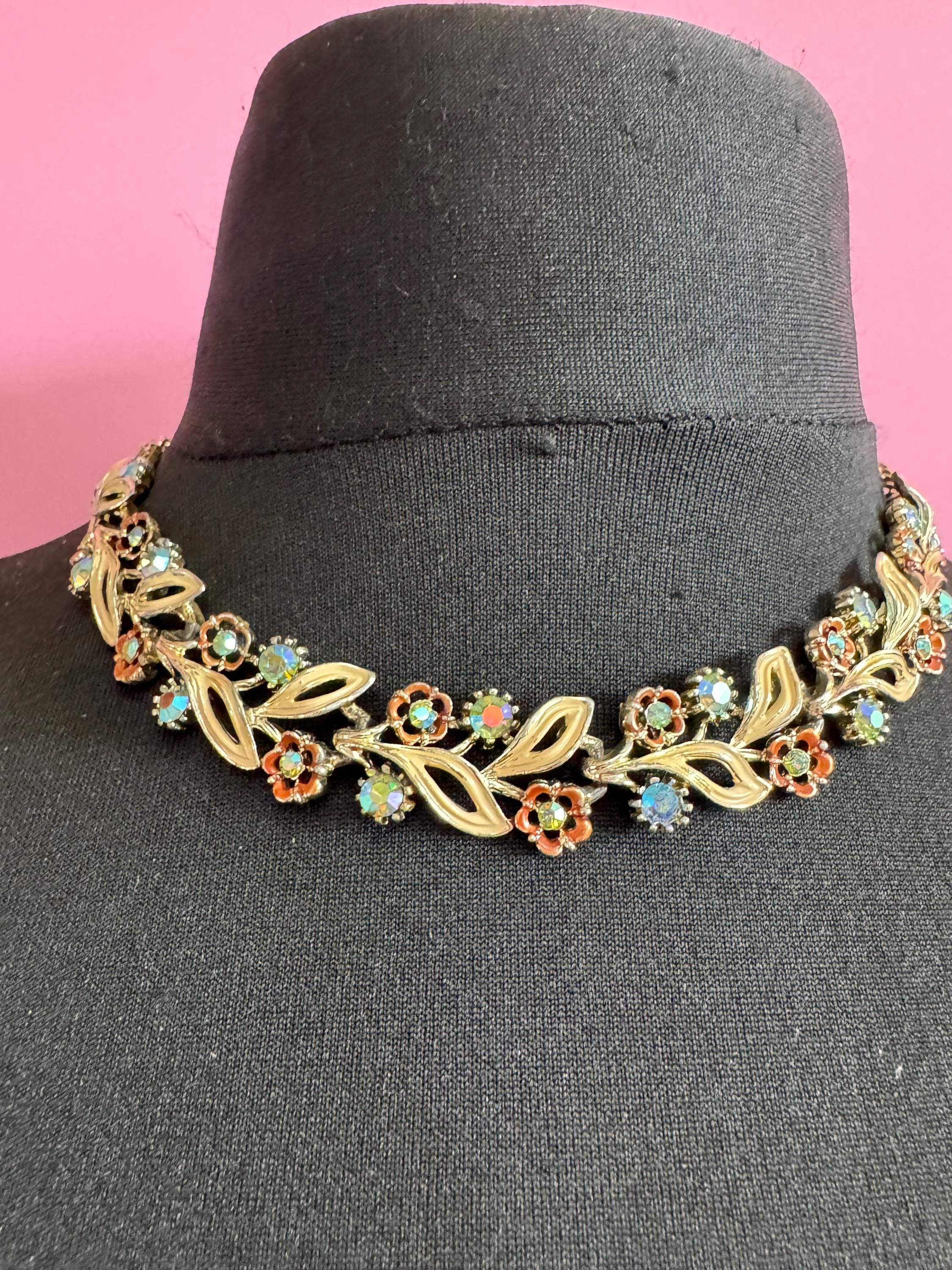 Vintage Aurora borealis and enamel leaf choker necklace, light gold tone with rhinestone