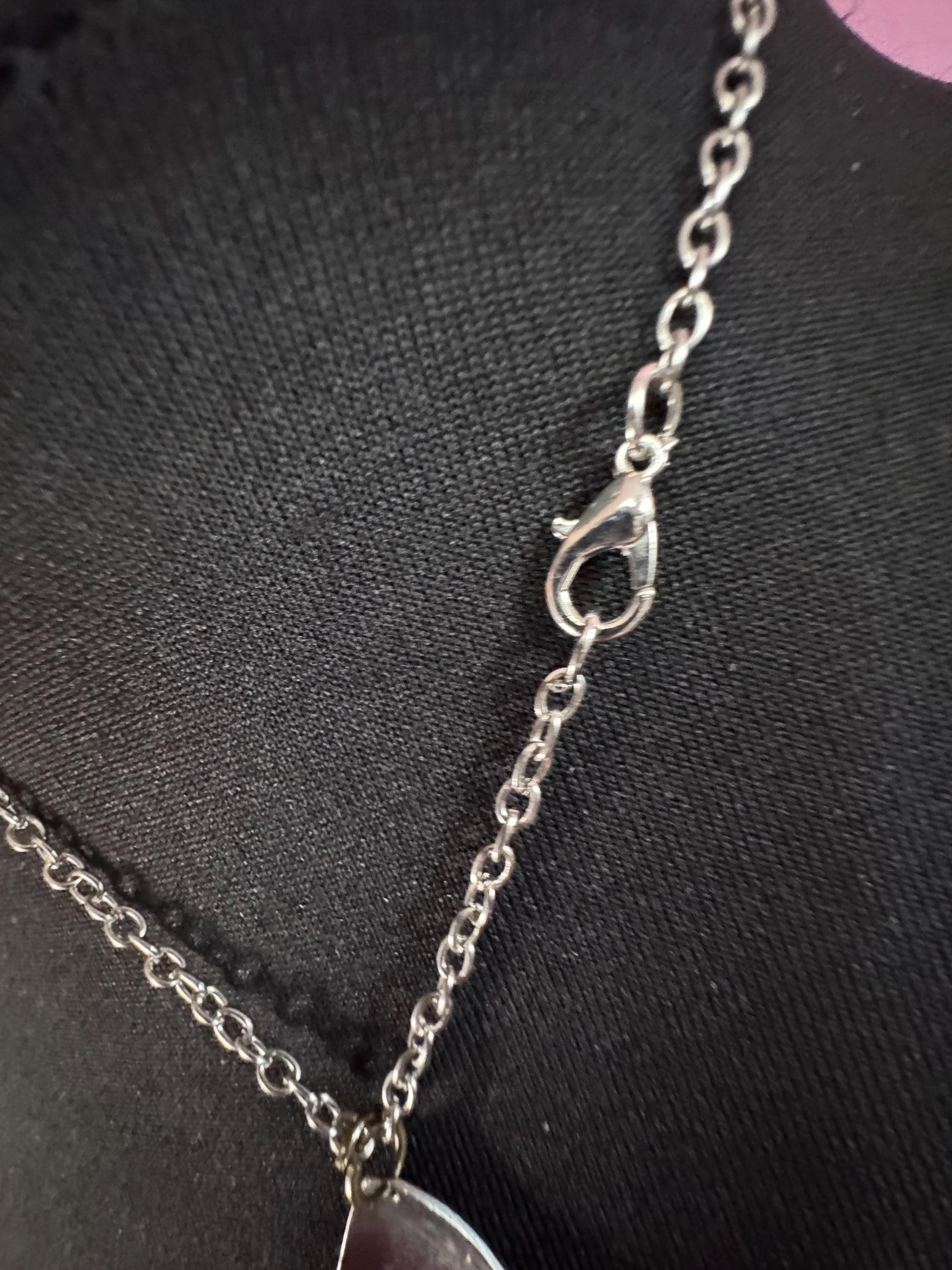 Signed Peak Vintage 1970s stainless steel abalone shell pendant on a 45cm chain