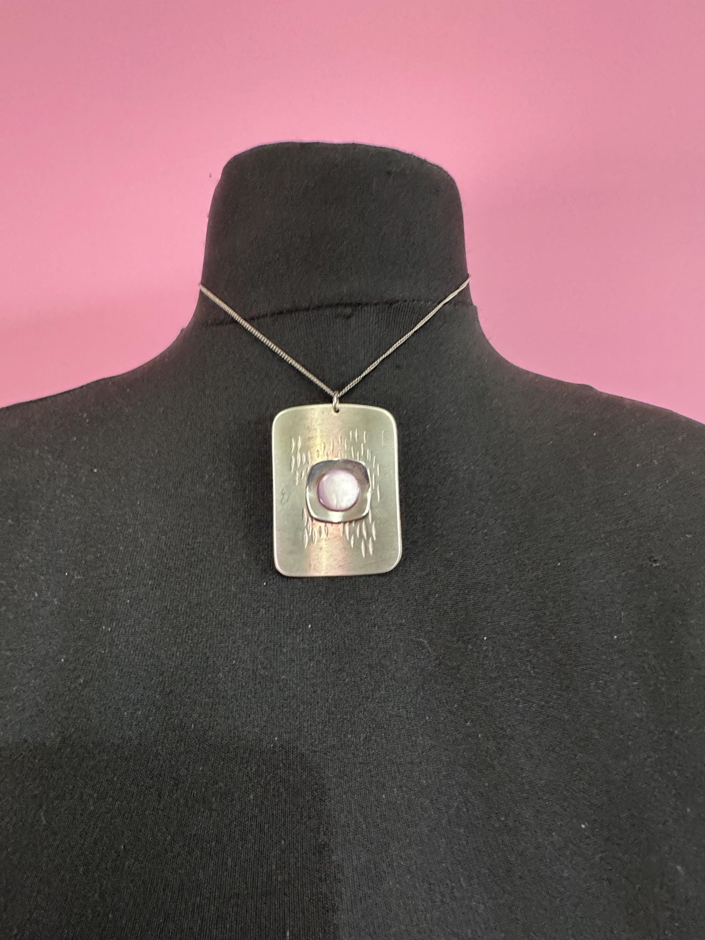 Signed peak stainless steel pink glass cabochon pendant necklace, Vintage 1970s