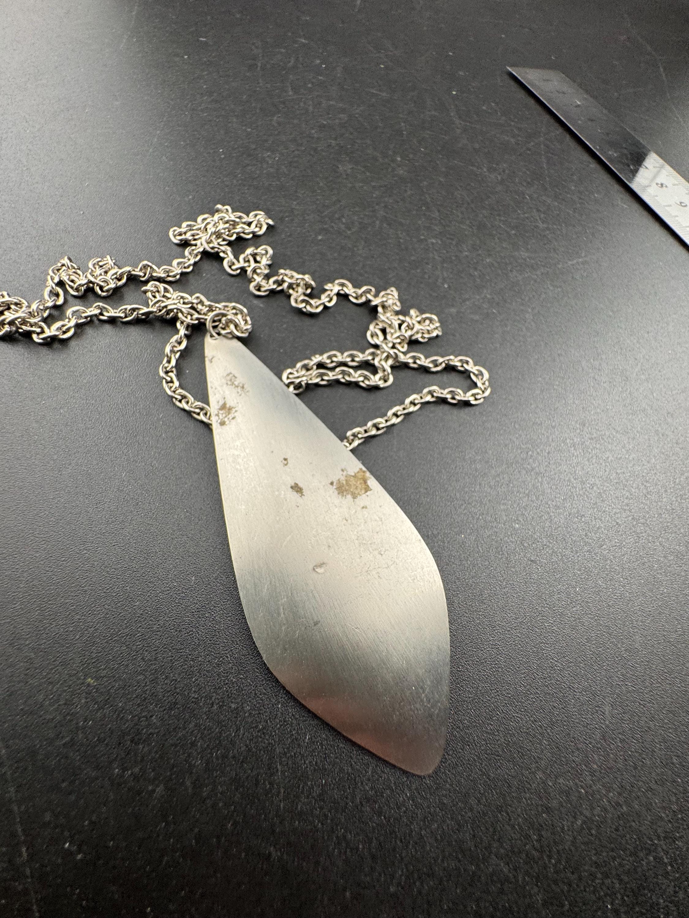 Signed stainless steel purple shell cabochon pendant necklace, Vintage 1970s