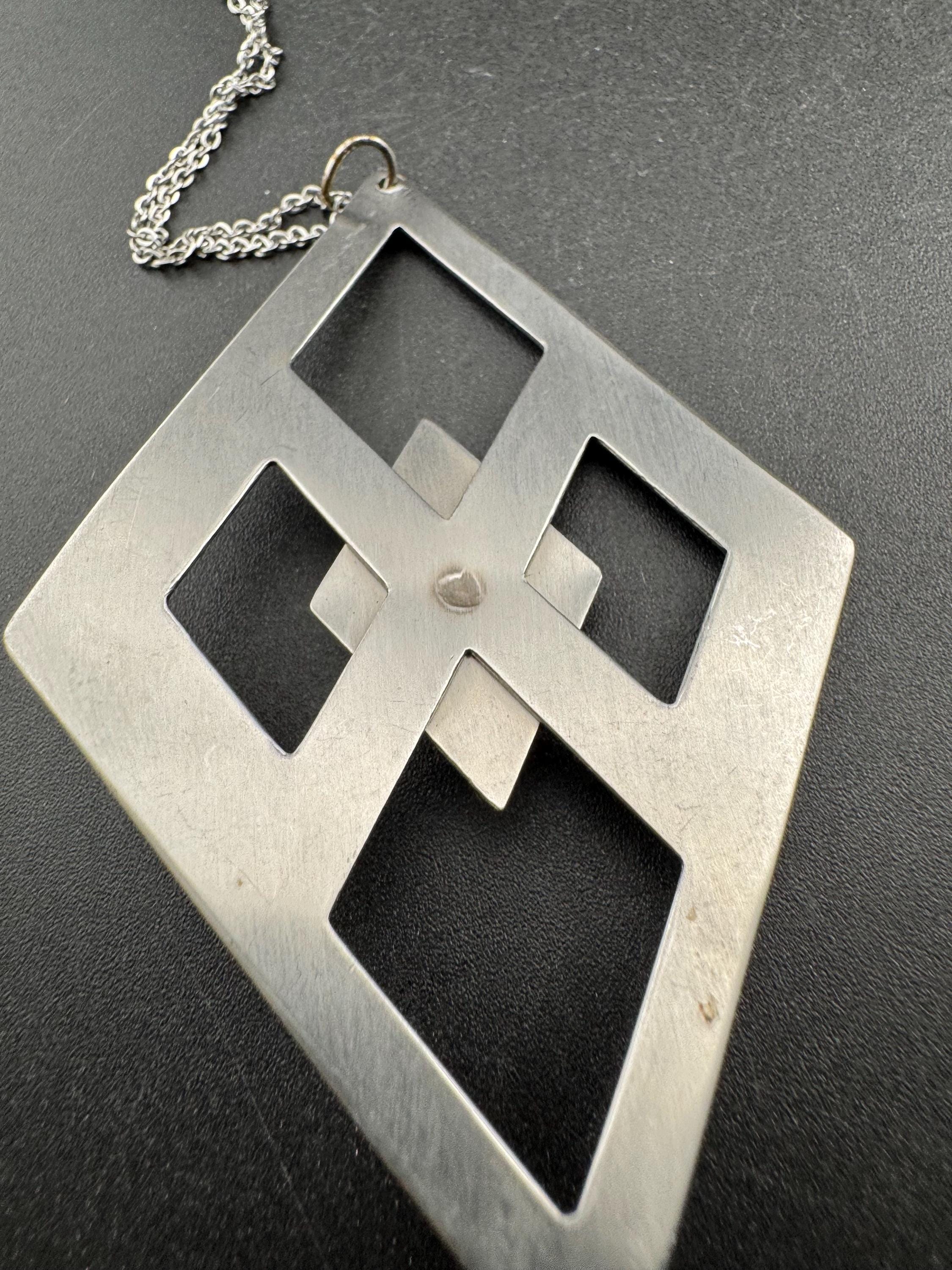 stainless steel pink glass cabochon pendant necklace, Vintage 1970s